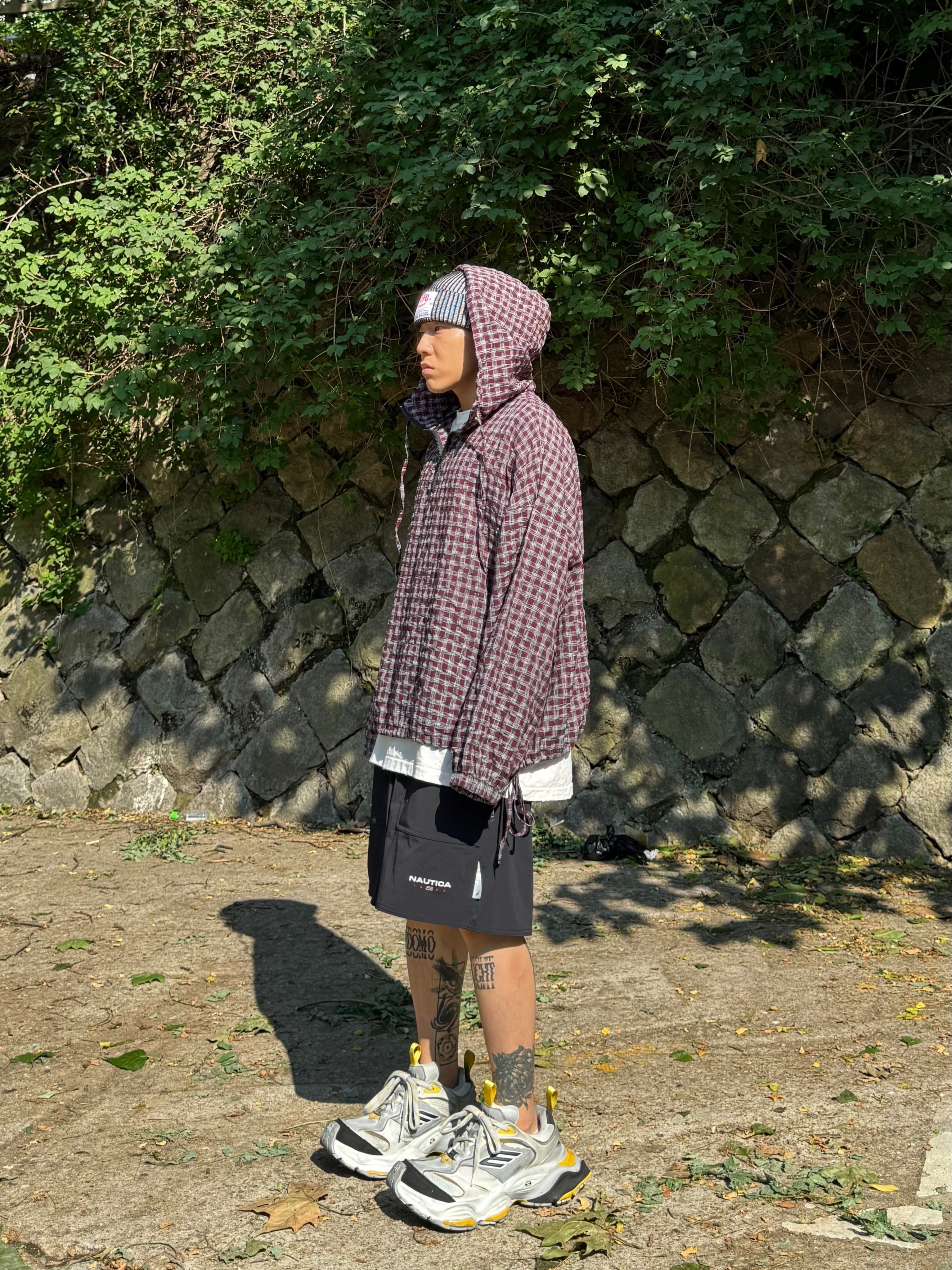 Balenciaga Cargo Sneakers Grey Black Yellow 착용 스타일 - 6