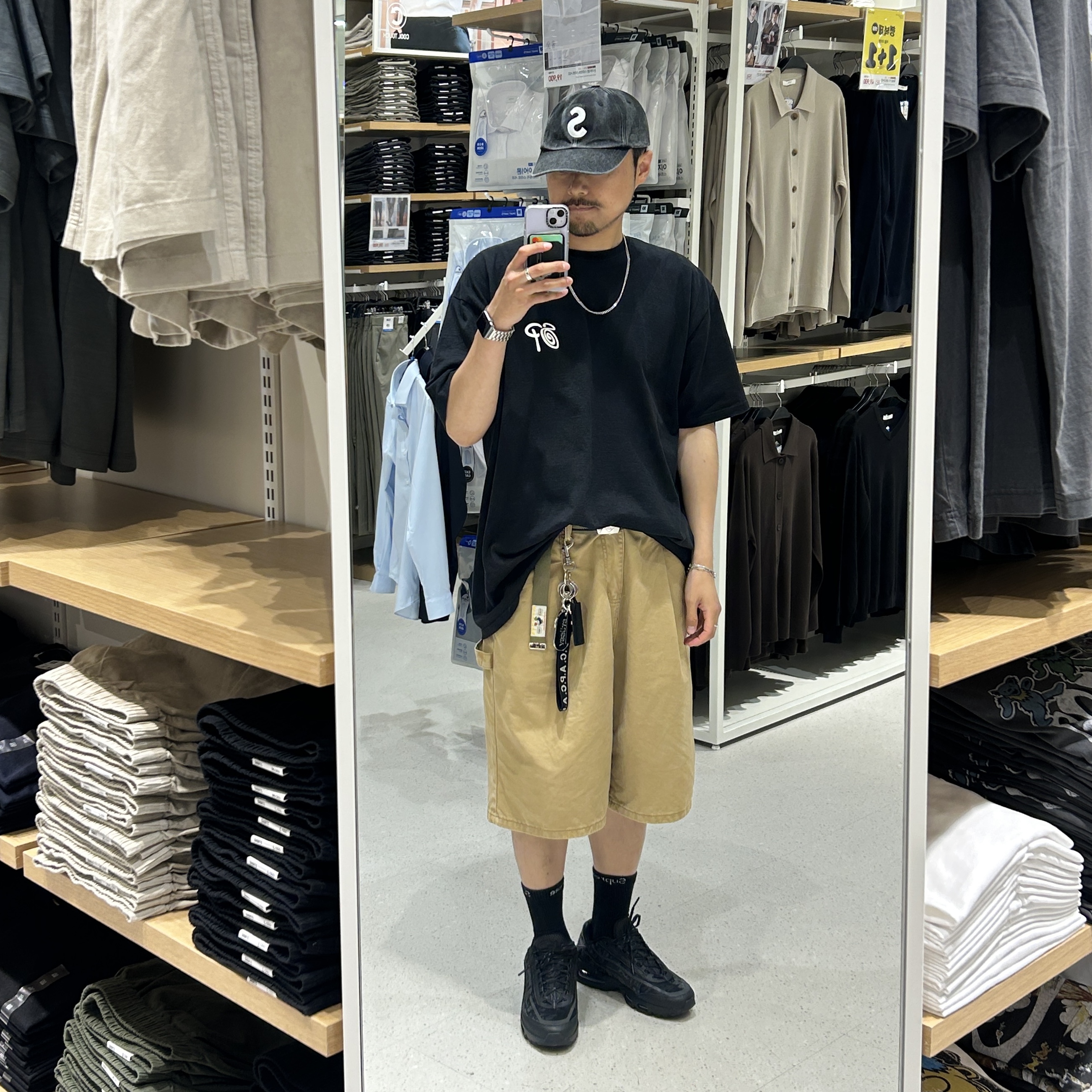 Nike x Worksout Air Max 95 Black Anthracite, Supreme Pigment S Logo 6-Panel Black - 24FW 착용 스타일