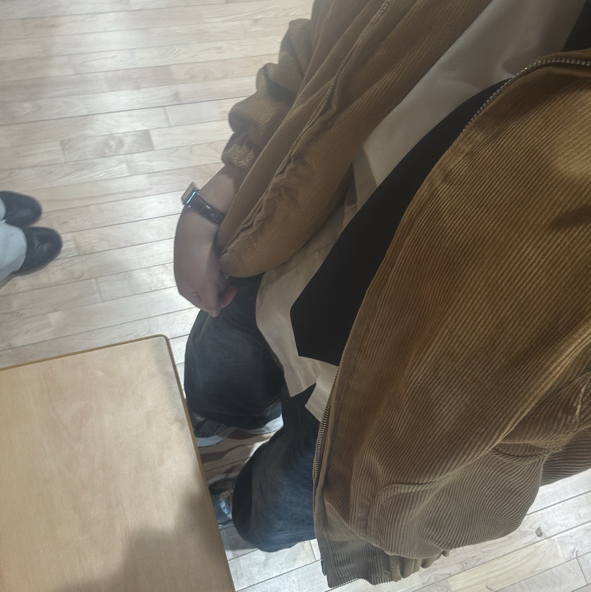 Casio LTP-V007L-9B, Casio A-158WA-1 착용 스타일 - 1