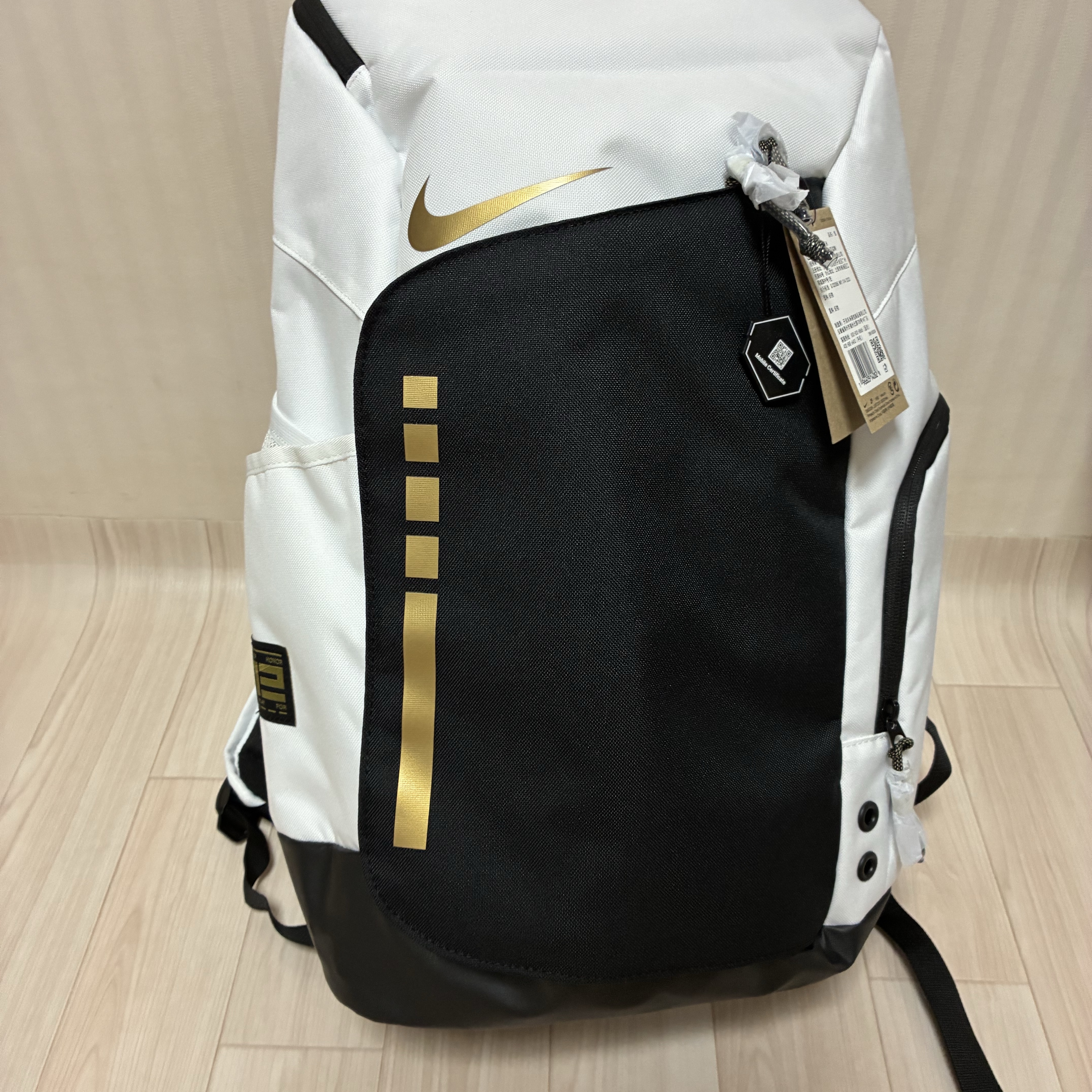 Nike Hoops Elite Backpack 32L White Black 착용 스타일 - 1