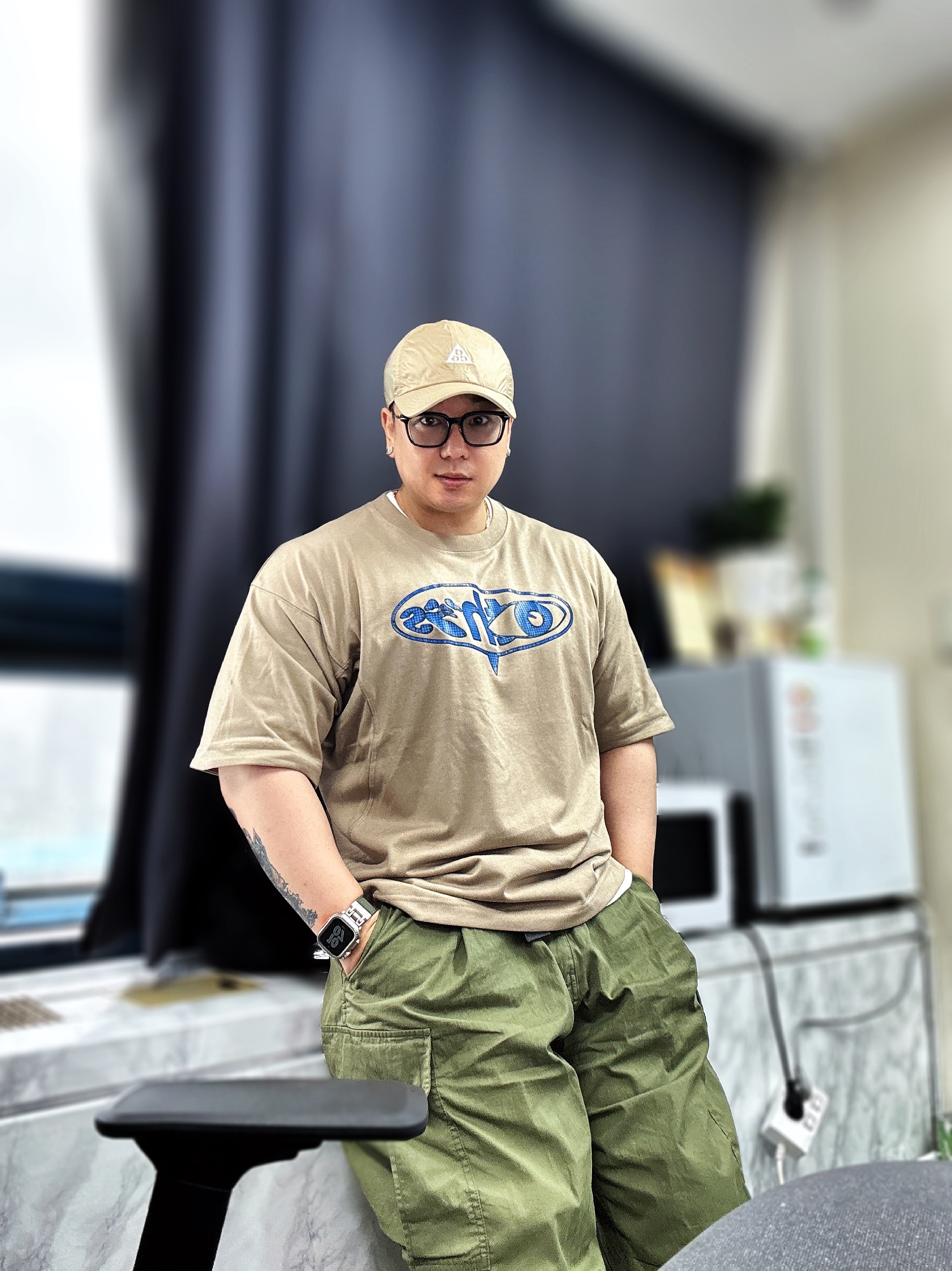 Nike x Off-White NRG T-Shirt Khaki - Asia, Nike ACG Dri-Fit Club Trail Cap Parachute Beige 착용 스타일