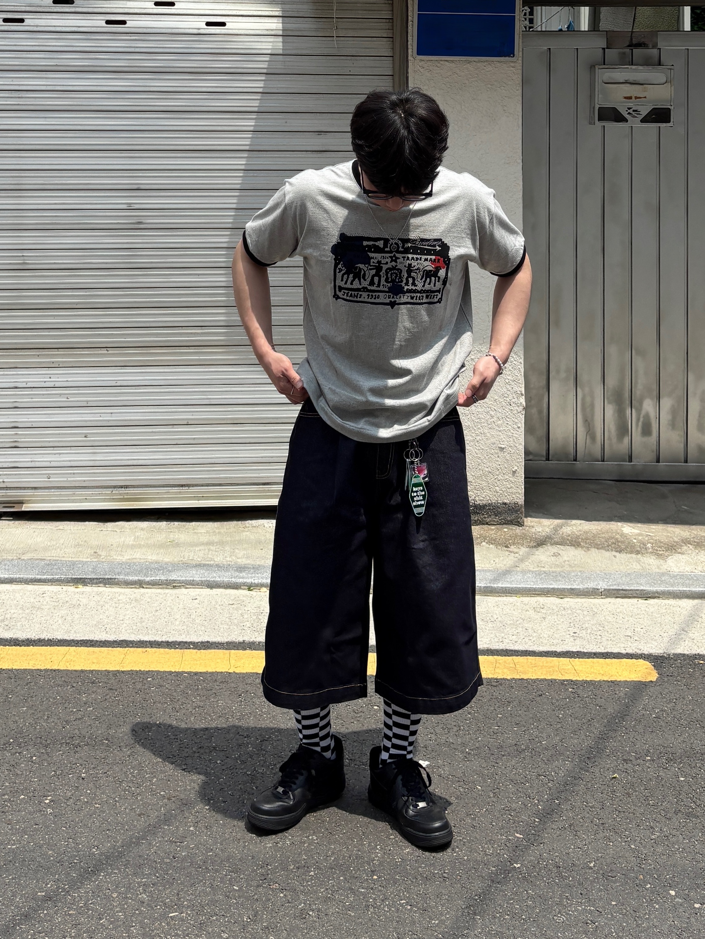 Thevinylhouse Cowboy Pictogram Ringer Tee Grey 착용 스타일 - 3