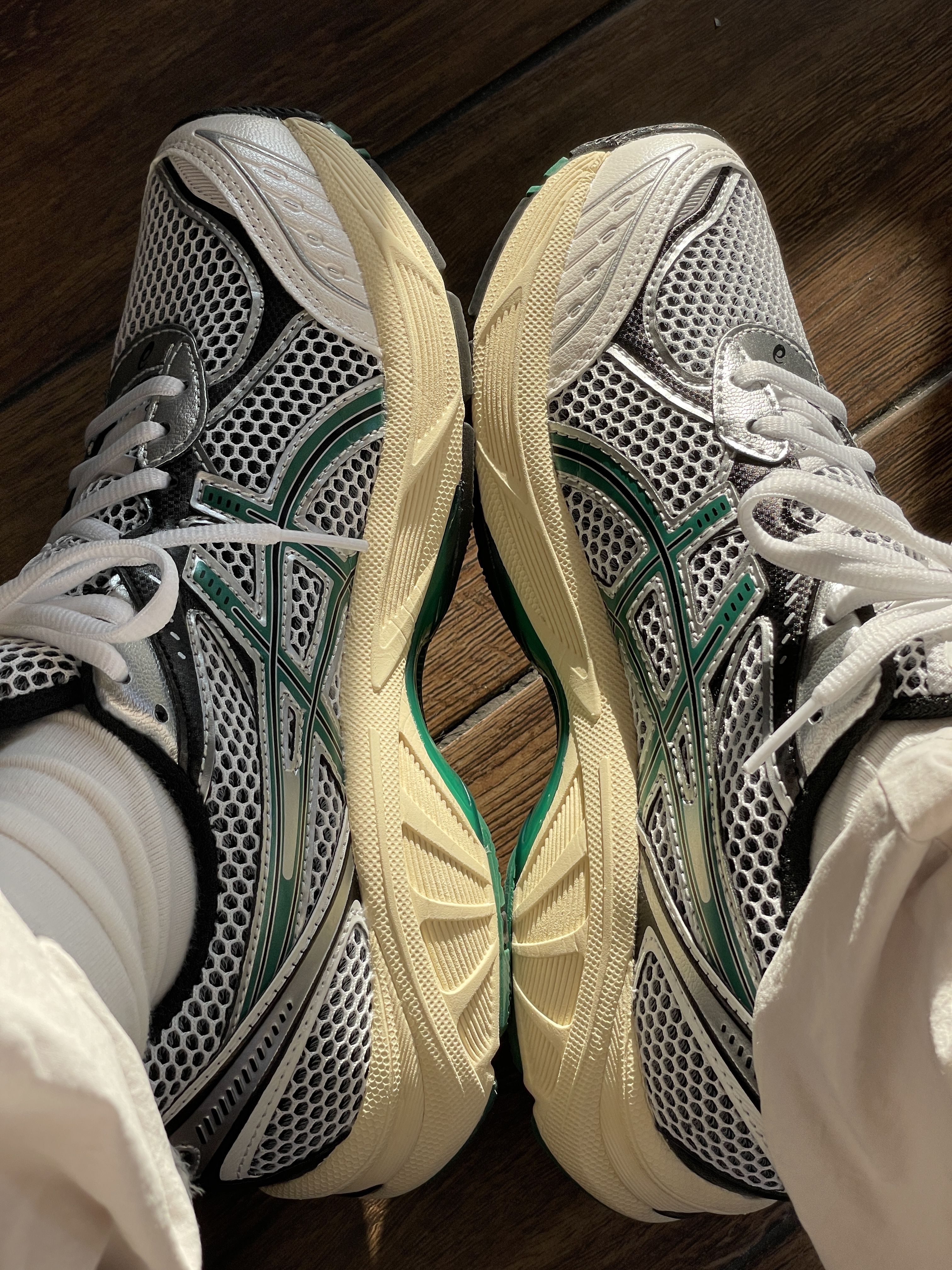 Asics GT-2160 White Jasper Green 착용 스타일 - 4