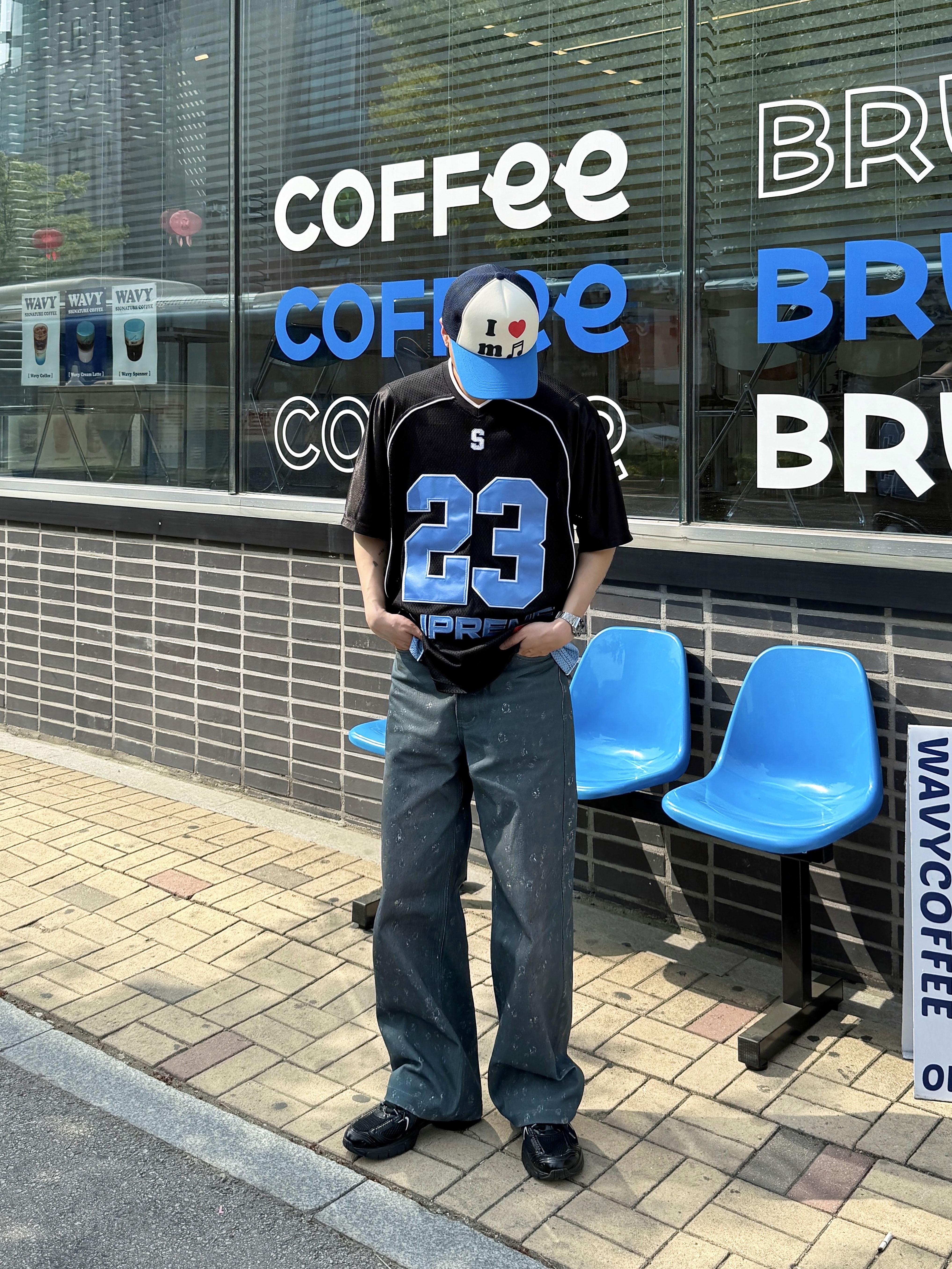 Supreme Perfect Season Football Jersey Black - 23SS, Givenchy TK-MX Runner Sneakers in Mesh Black 착용 스타일