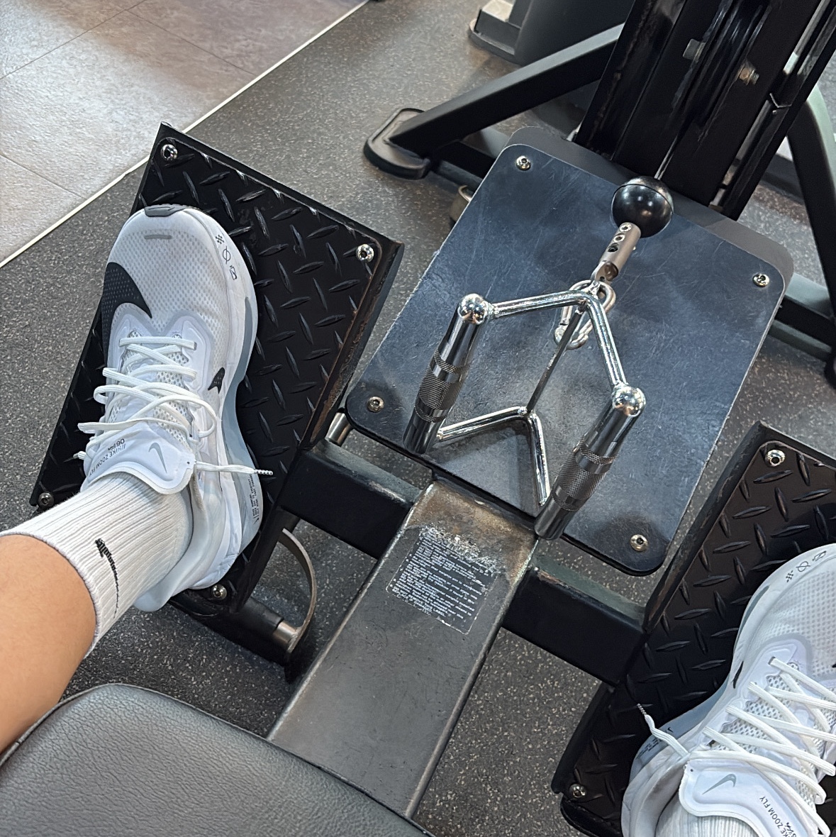 Nike Zoom Fly 6 White Pure Platinum 착용 스타일