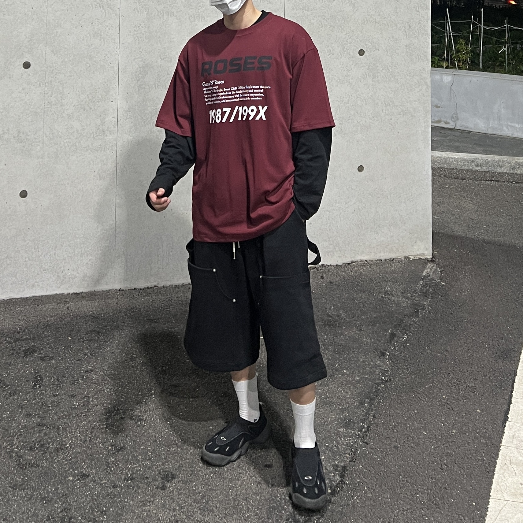 Oakley Factory Team x Brain Dead Orbital Flesh Black glitter 착용 스타일 - 1
