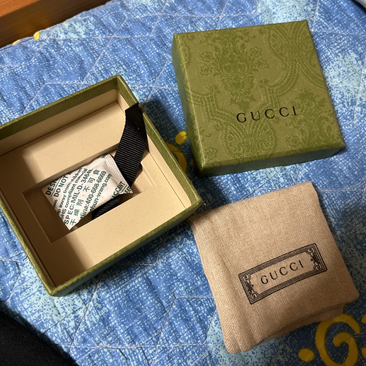 Gucci Interlocking G Pendant Necklace Silver 착용 스타일 - 2