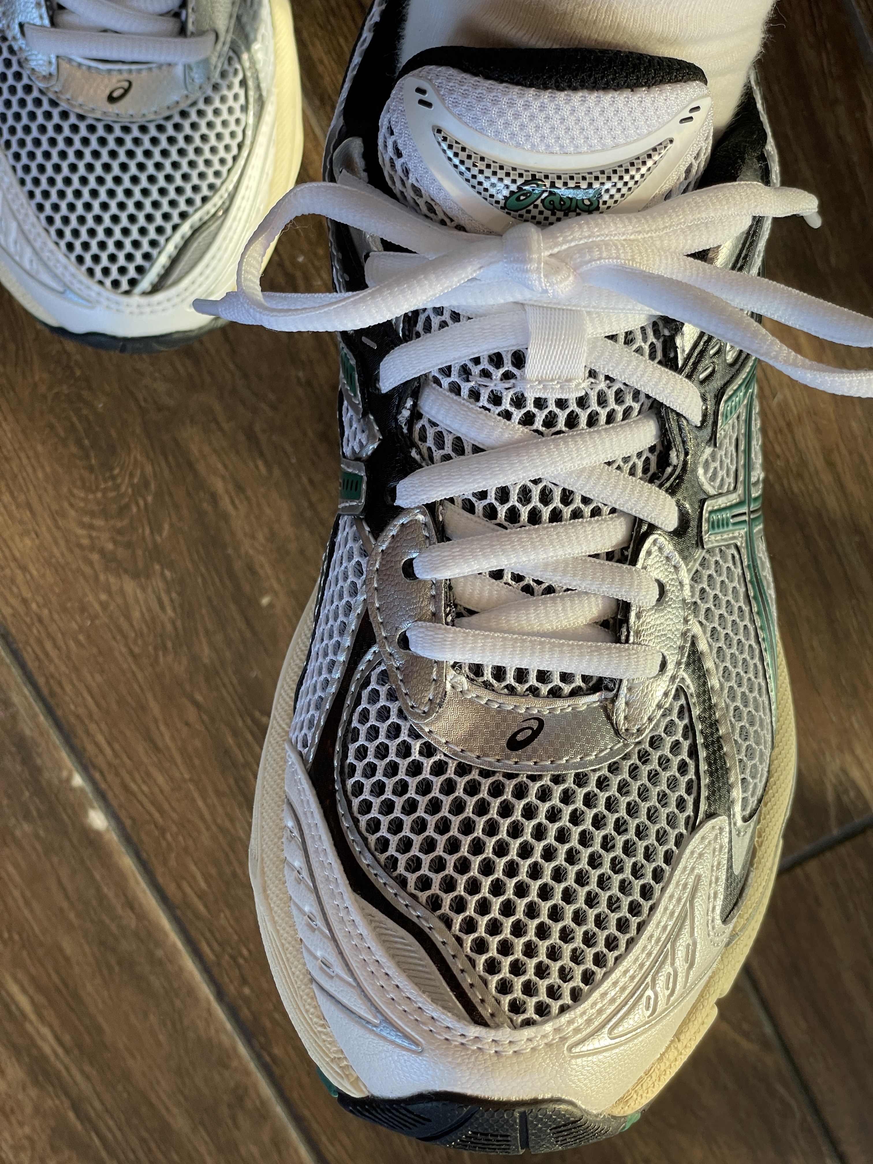 Asics GT-2160 White Jasper Green 착용 스타일 - 3
