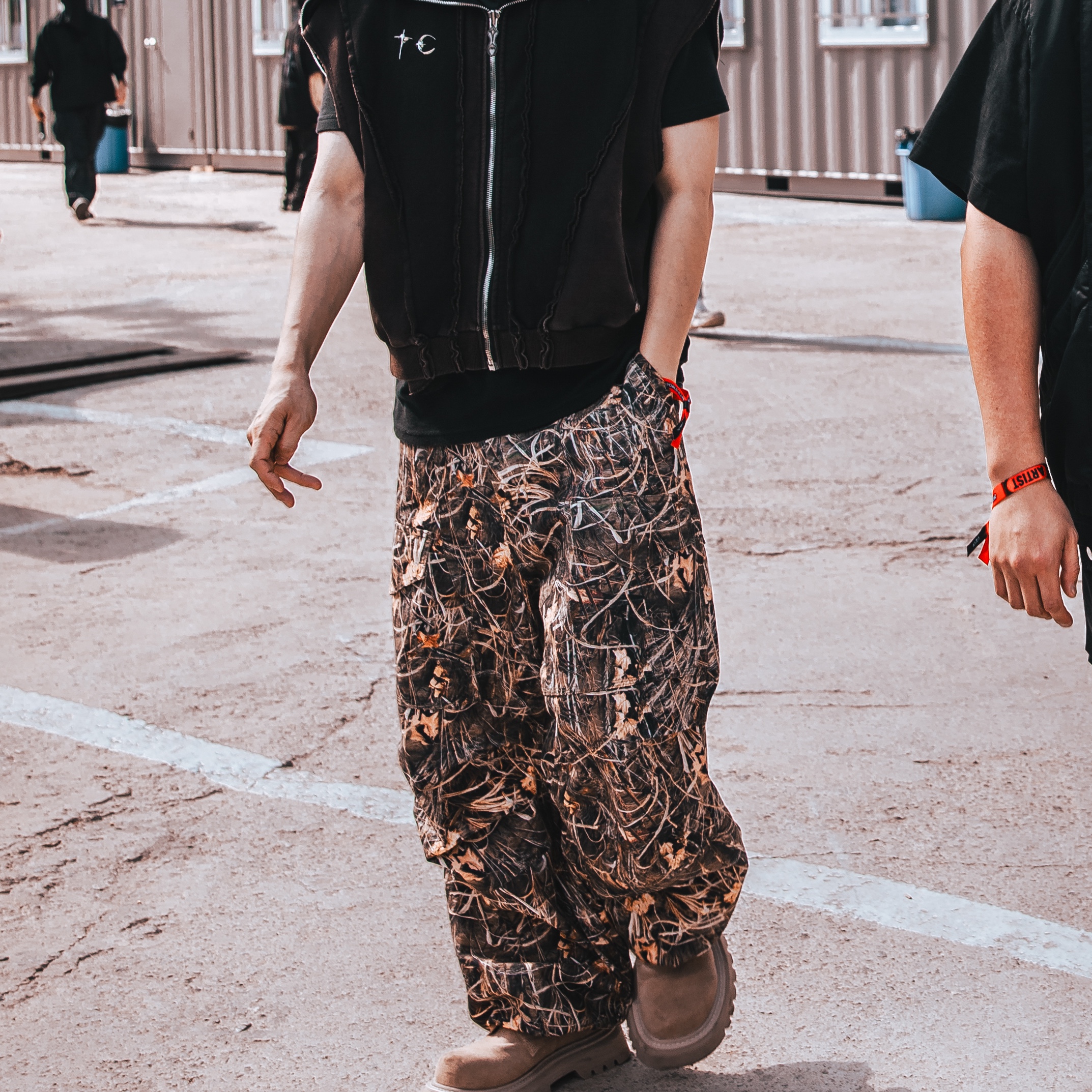 Wapworks Utility 3T Lite Cargo Realtree 착용 스타일