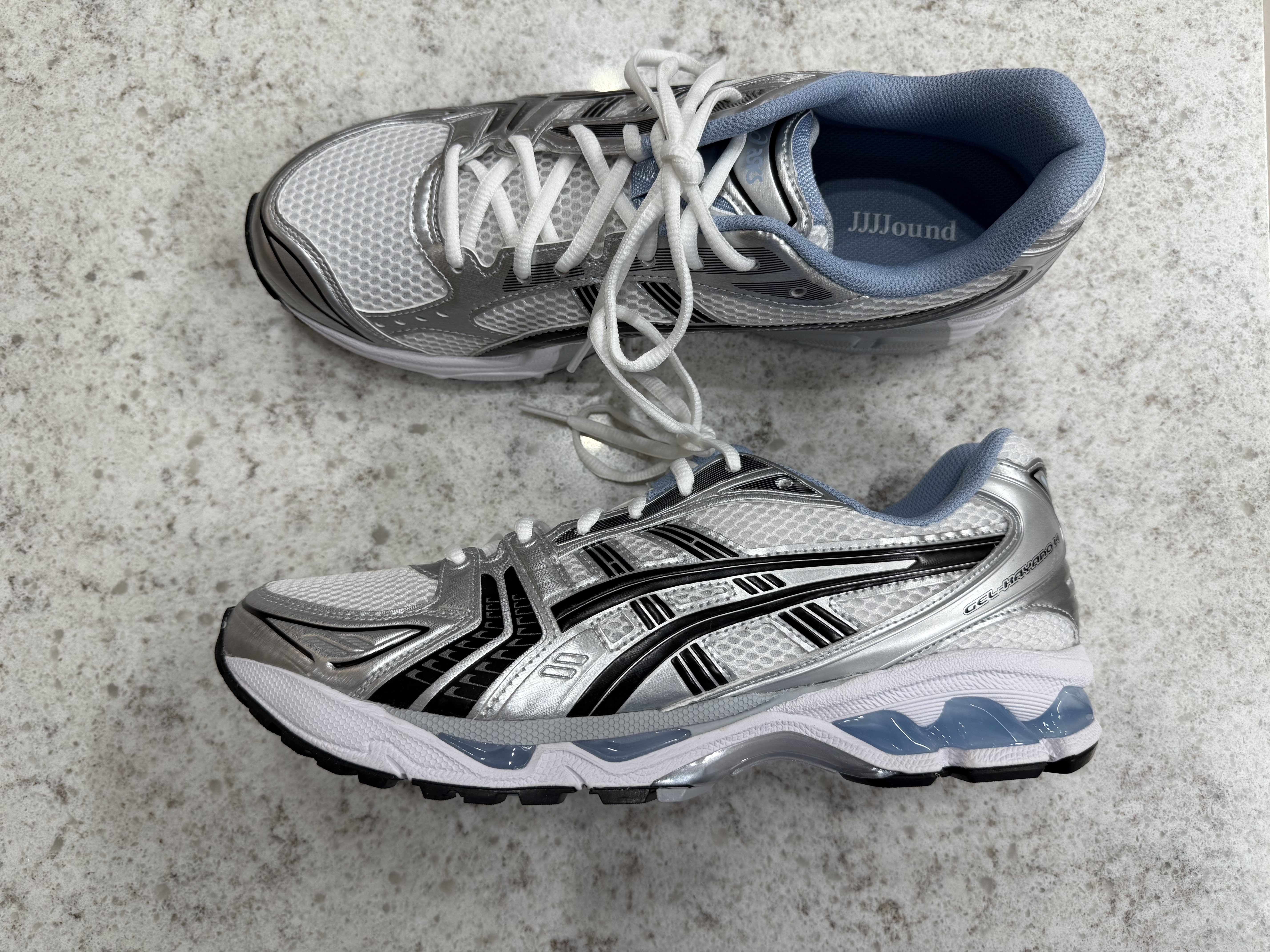 Asics x JJJJound Gel-Kayano 14 White Navy 착용 스타일 - 2