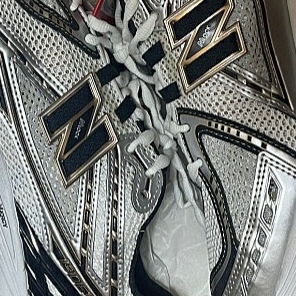 New Balance 1906R White Gold 착용 스타일
