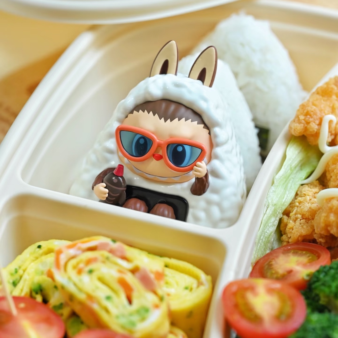 Pop Mart Labubu The Monsters Wacky Mart Series Figures Onigiri (Opened Case) 착용 스타일