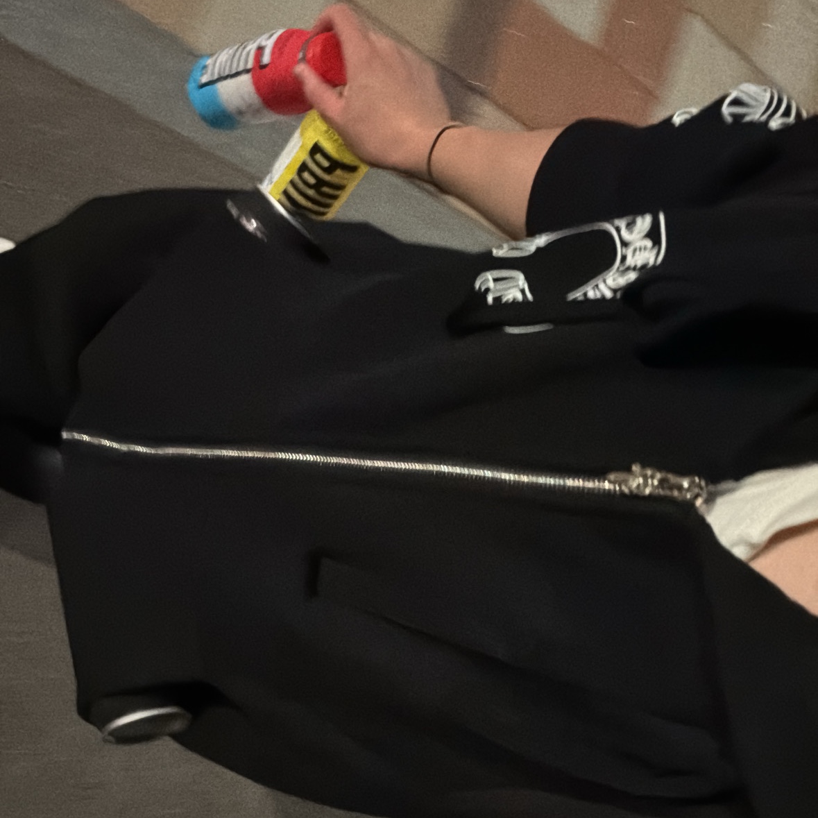 Chrome Hearts Horseshoe Floral Fleece Zip-Up Hoodie Black, Jordan x Off-White Fleece Pullover Hoodie Sail - Asia 착용 스타일 - 3