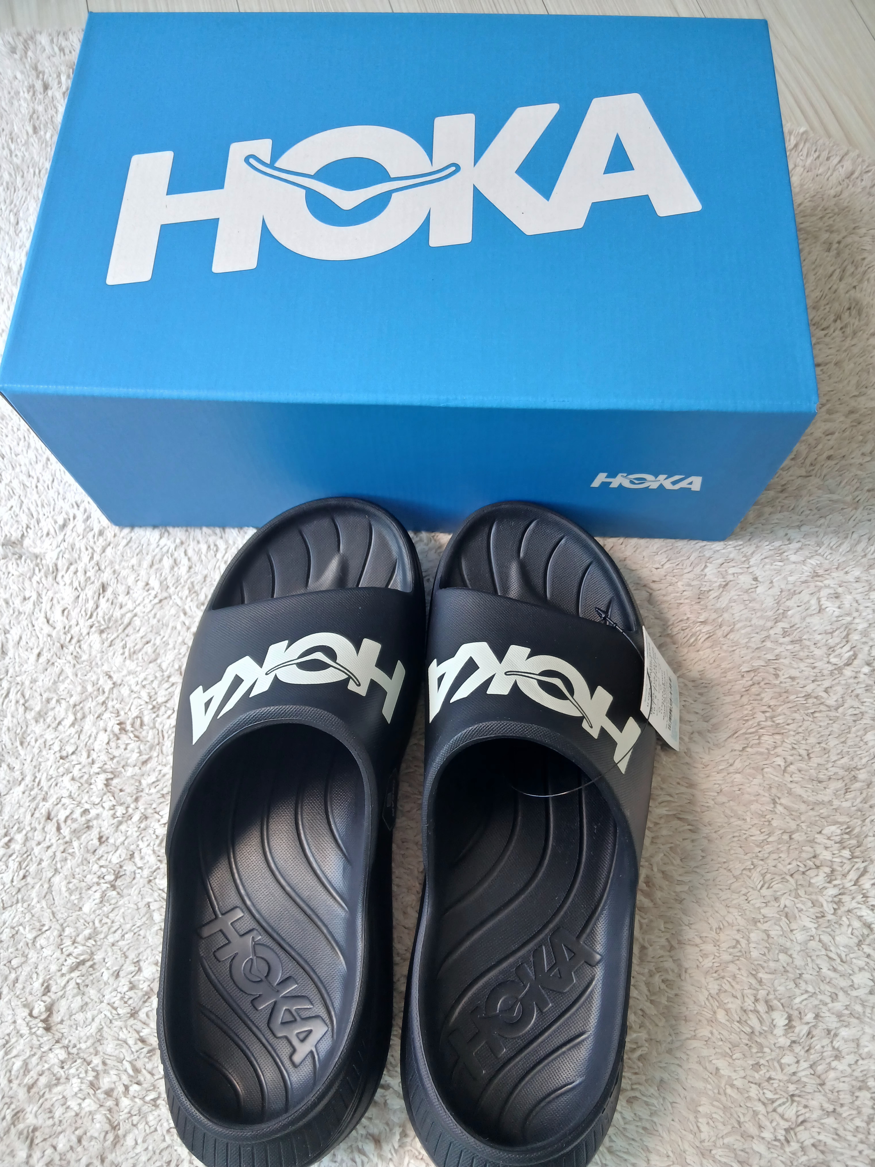 Hoka Ora Athletic Slide Black White, Hoka Ora Recovery Slide 3 Black 착용 스타일 - 5