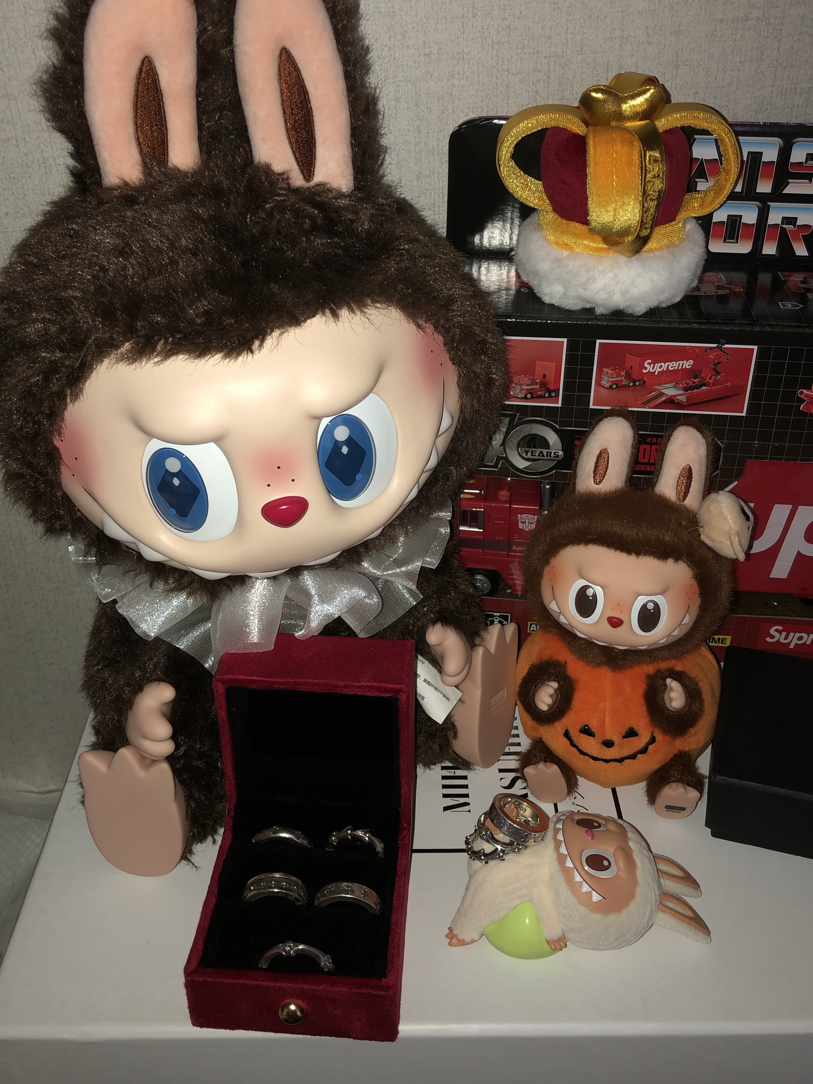 Pop Mart Labubu The Monsters Wacky Mart Series Earphone Case, Pop Mart The Monsters Checkmate Series Doll 착용 스타일 - 2