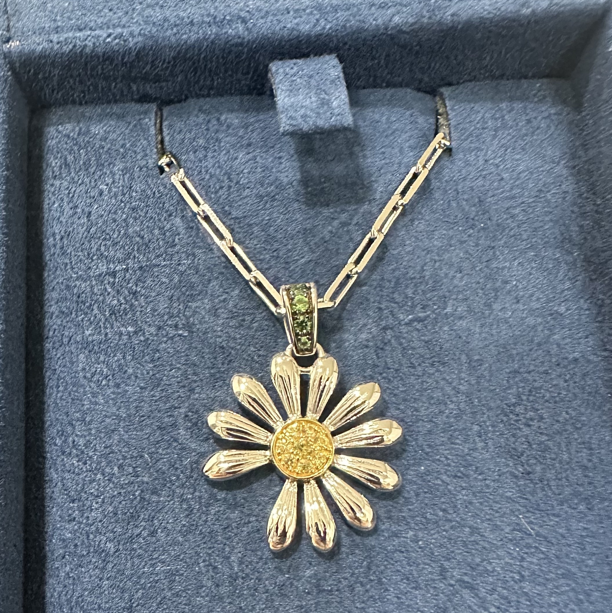 Jacob & Co x Peaceminusone Pendant Sterling Silver & Yellow Gold 착용 스타일 - 4