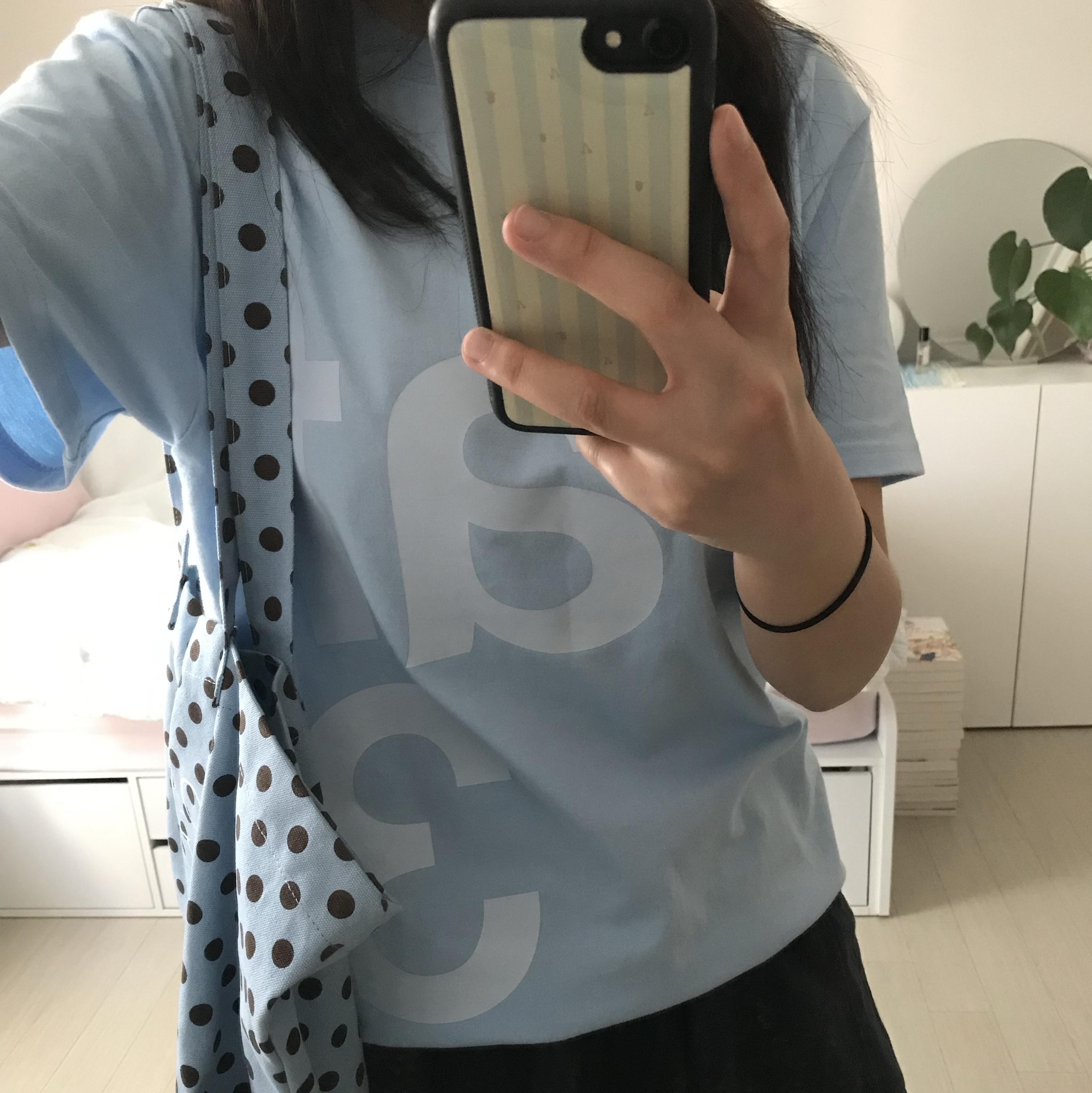 [예약 배송][KREAM 단독] Safarispot Basic Safari T-Shirt Sky 착용 스타일