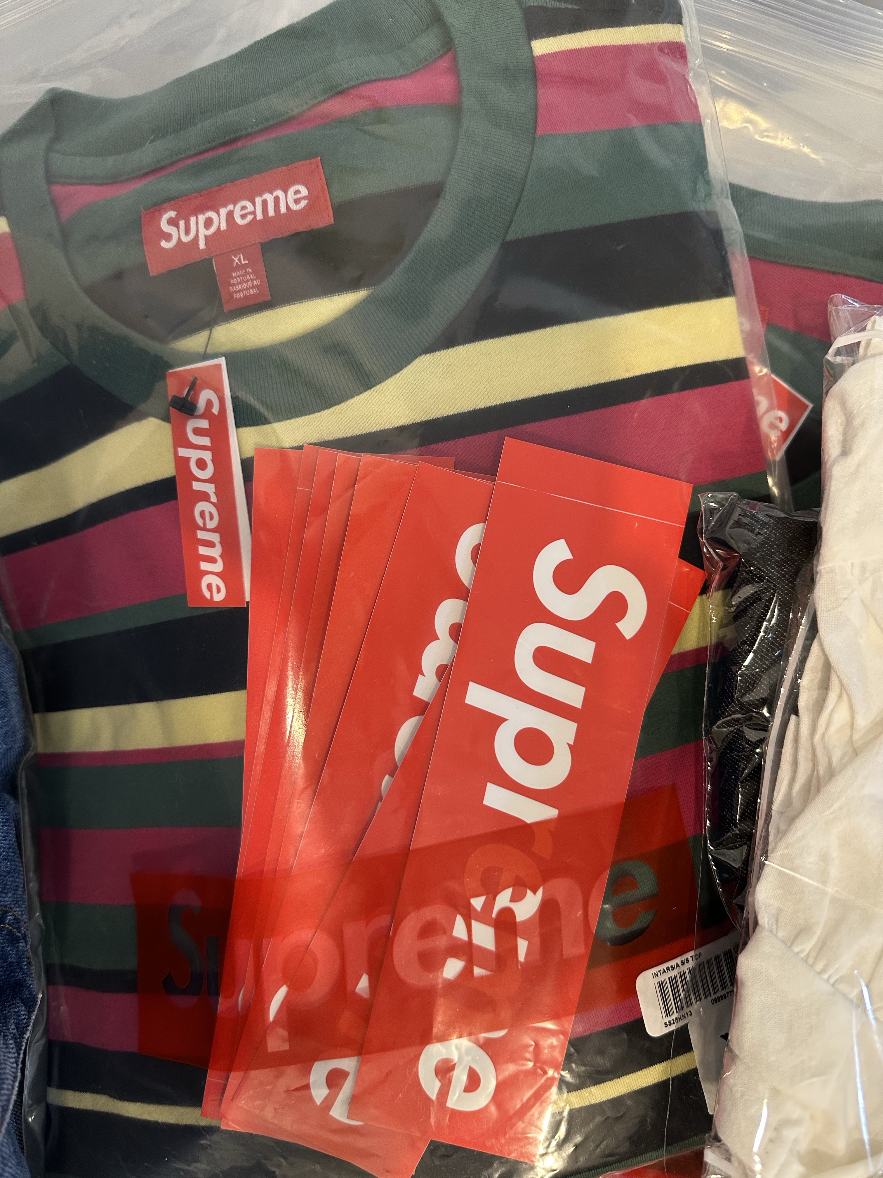 Supreme Intarsia S/S Top Stripe - 25SS 착용 스타일