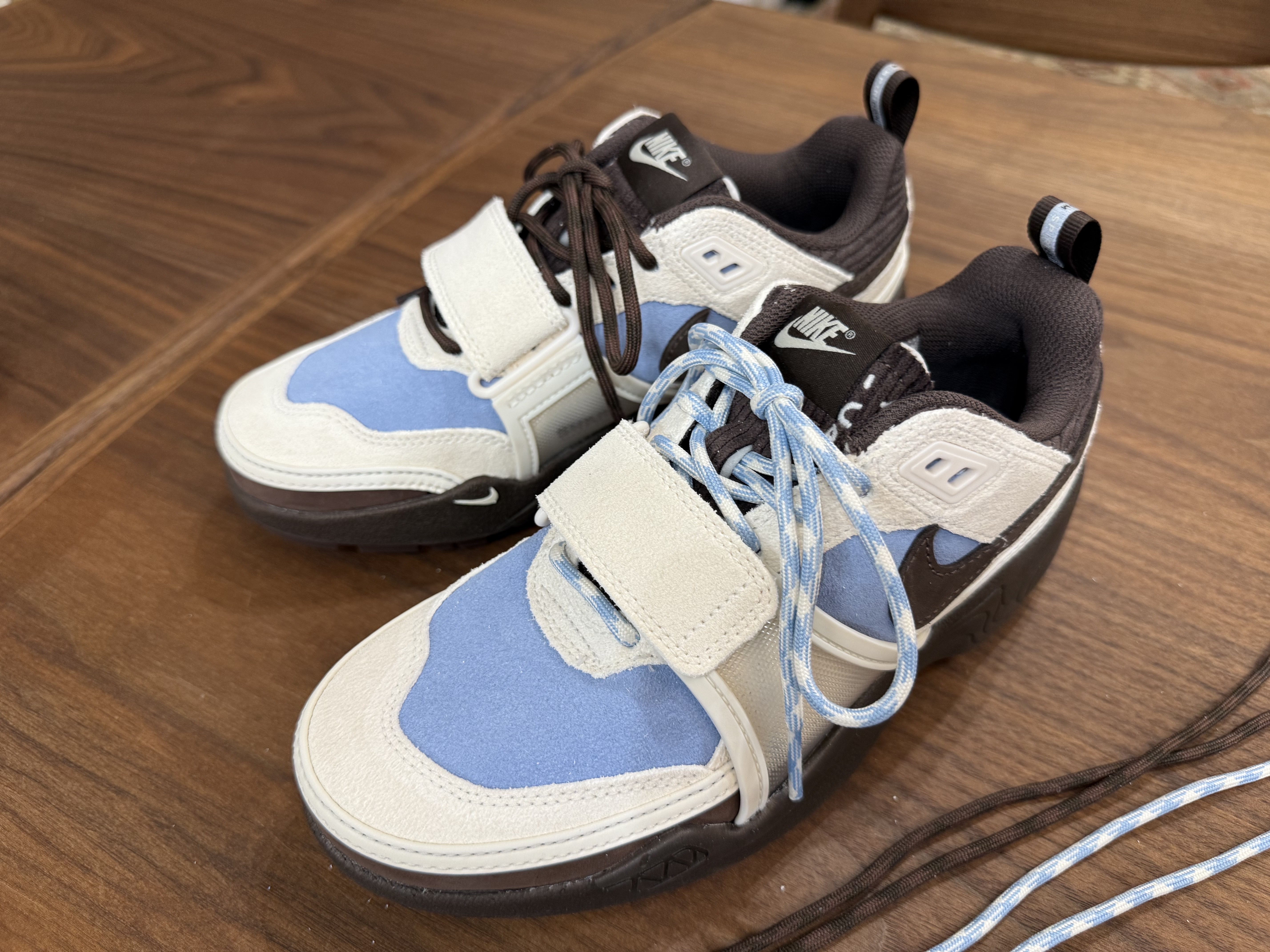 Nike x Travis Scott Zoom Field Jaxx Pale Ivory and Leche Blue 착용 스타일 - 7