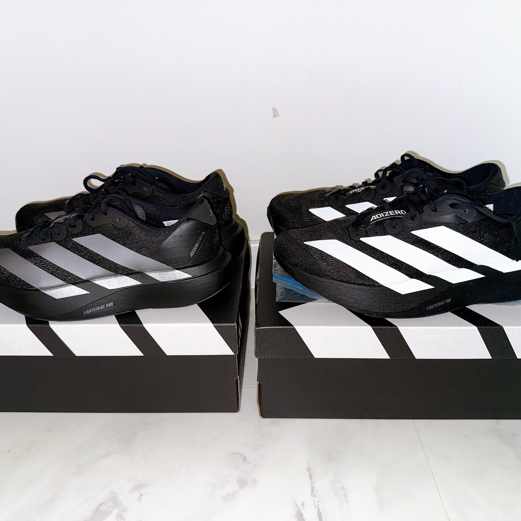 Adidas Adizero EVO SL Core Black Cloud White 착용 스타일