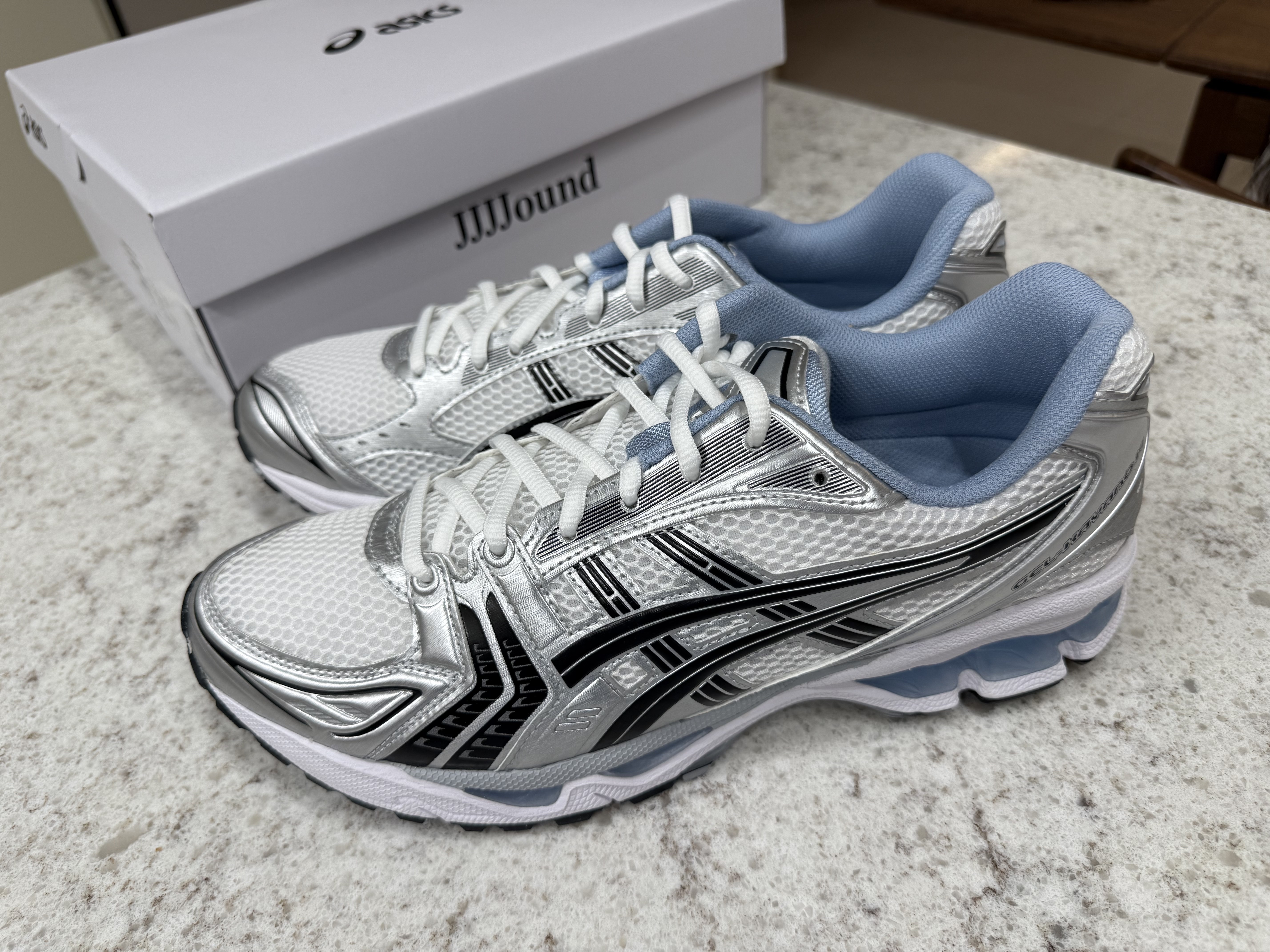 Asics x JJJJound Gel-Kayano 14 White Navy 착용 스타일 - 1
