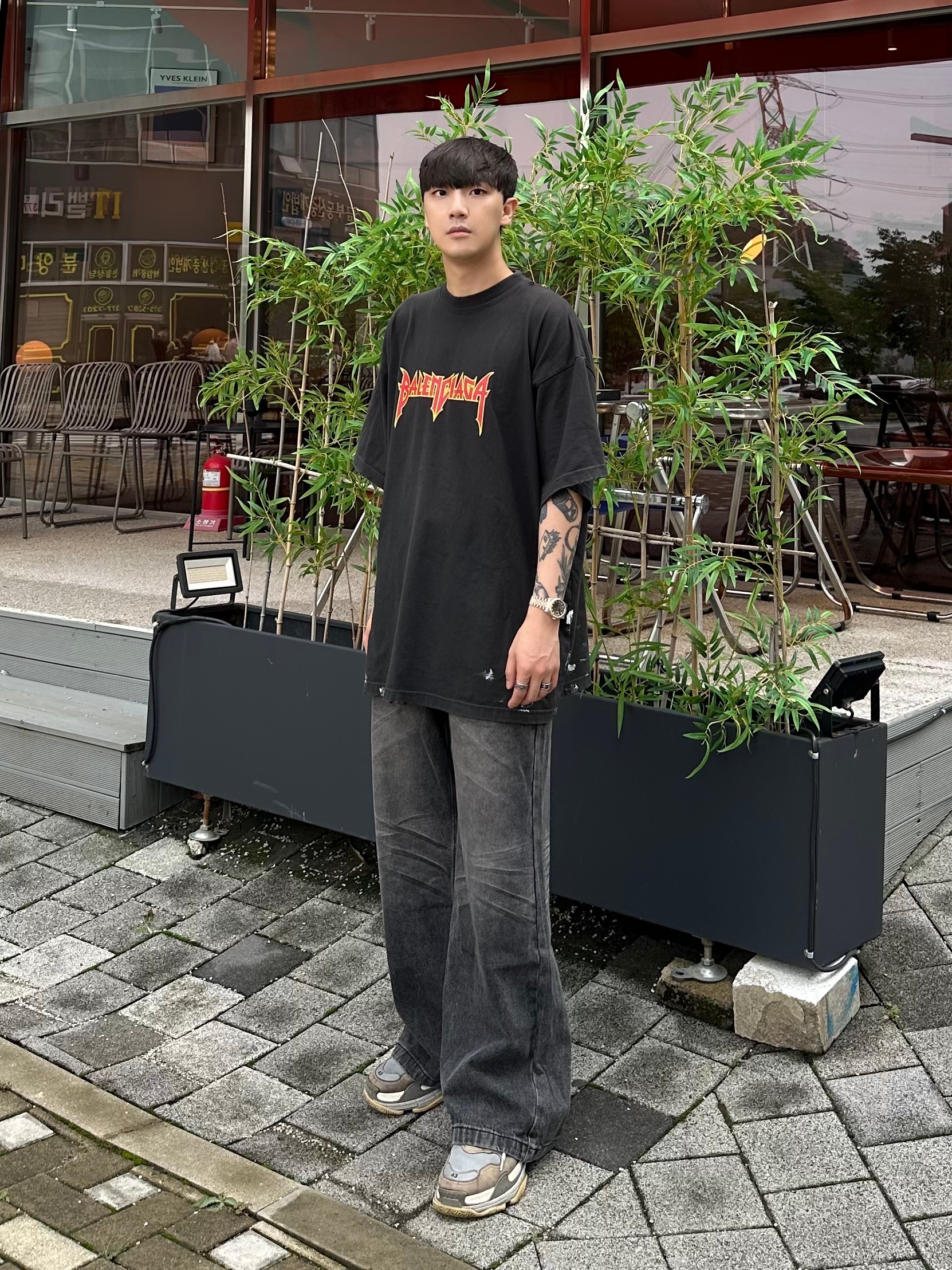 Balenciaga Triple S Grey 2018 착용 스타일