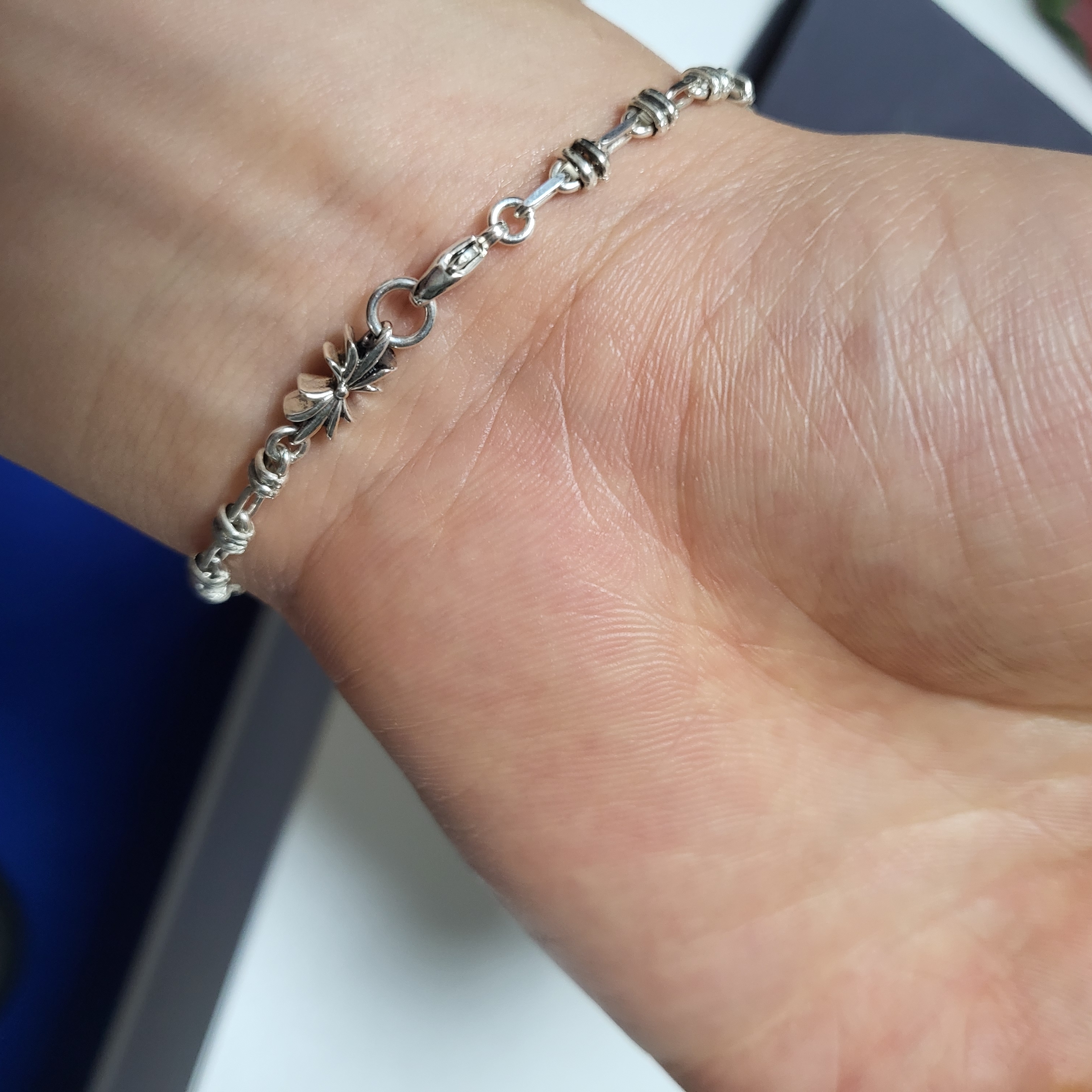Scudo Garden Butter Roll Bracelet 착용 스타일 - 2