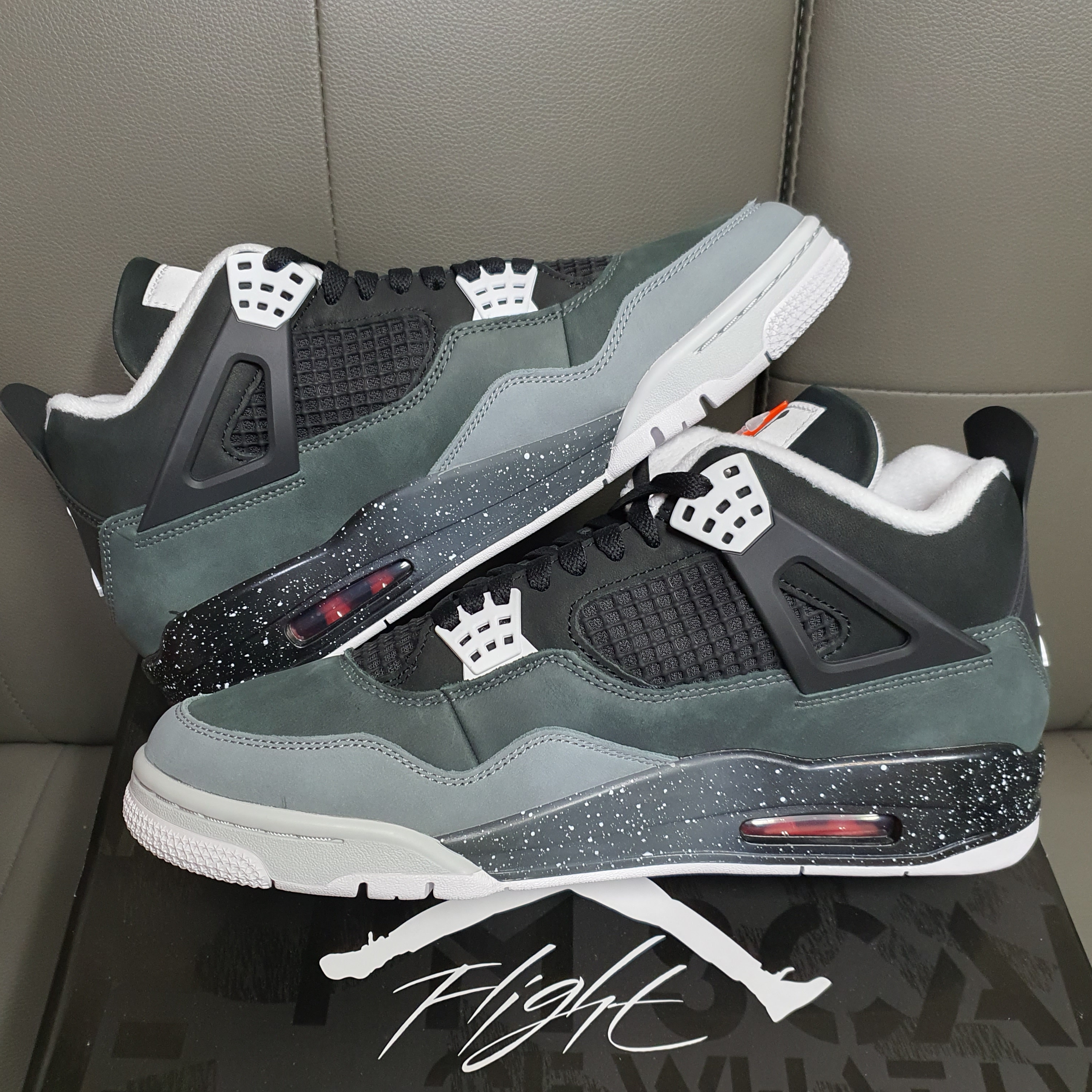 Jordan 4 Retro Fear 2024 착용 스타일