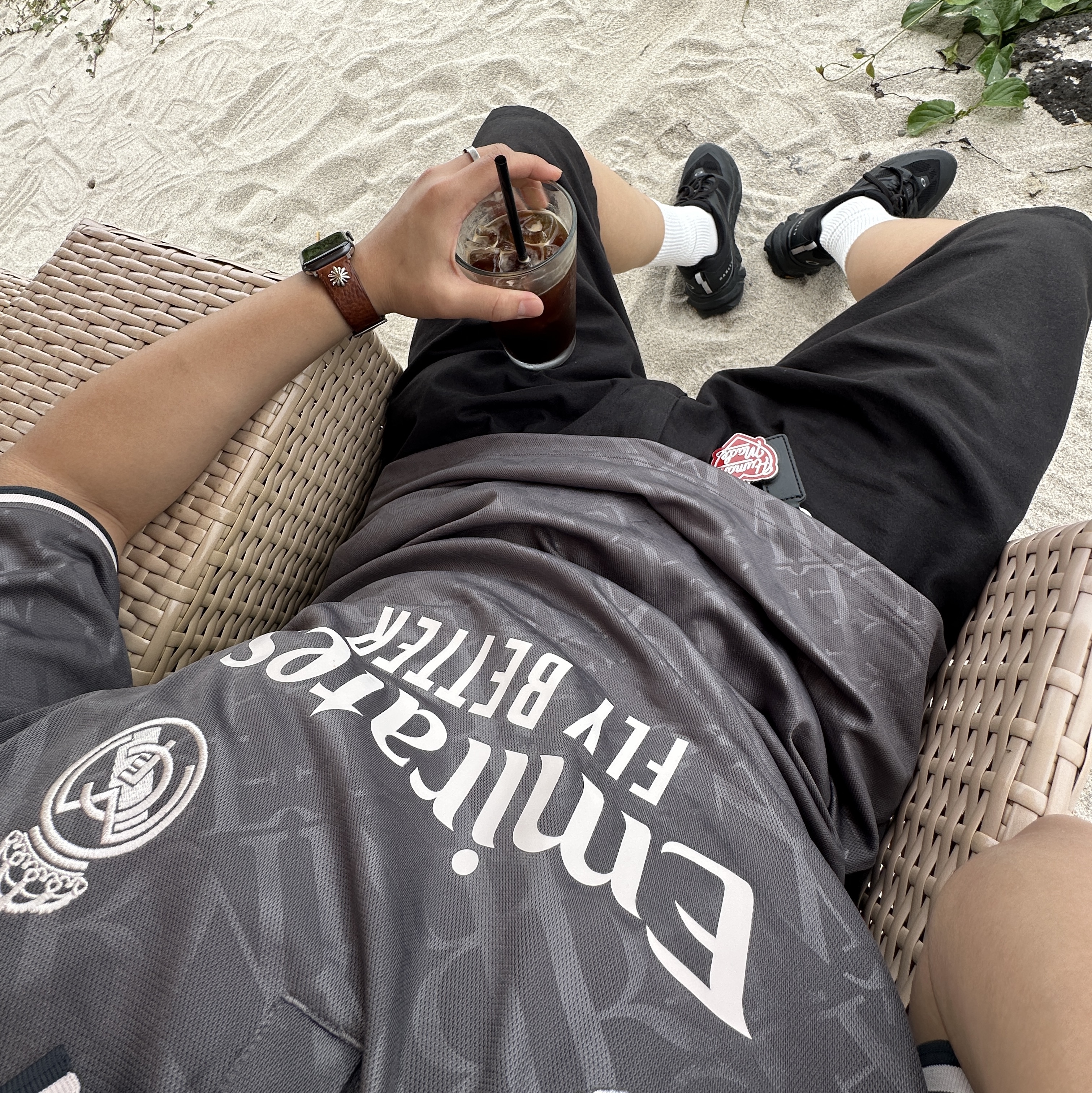 Adidas Real Madrid 2024/25 3rd Jersey Charcoal - KR Sizing (Non Marking Ver.), Human Made Heart Keyring Red 착용 스타일