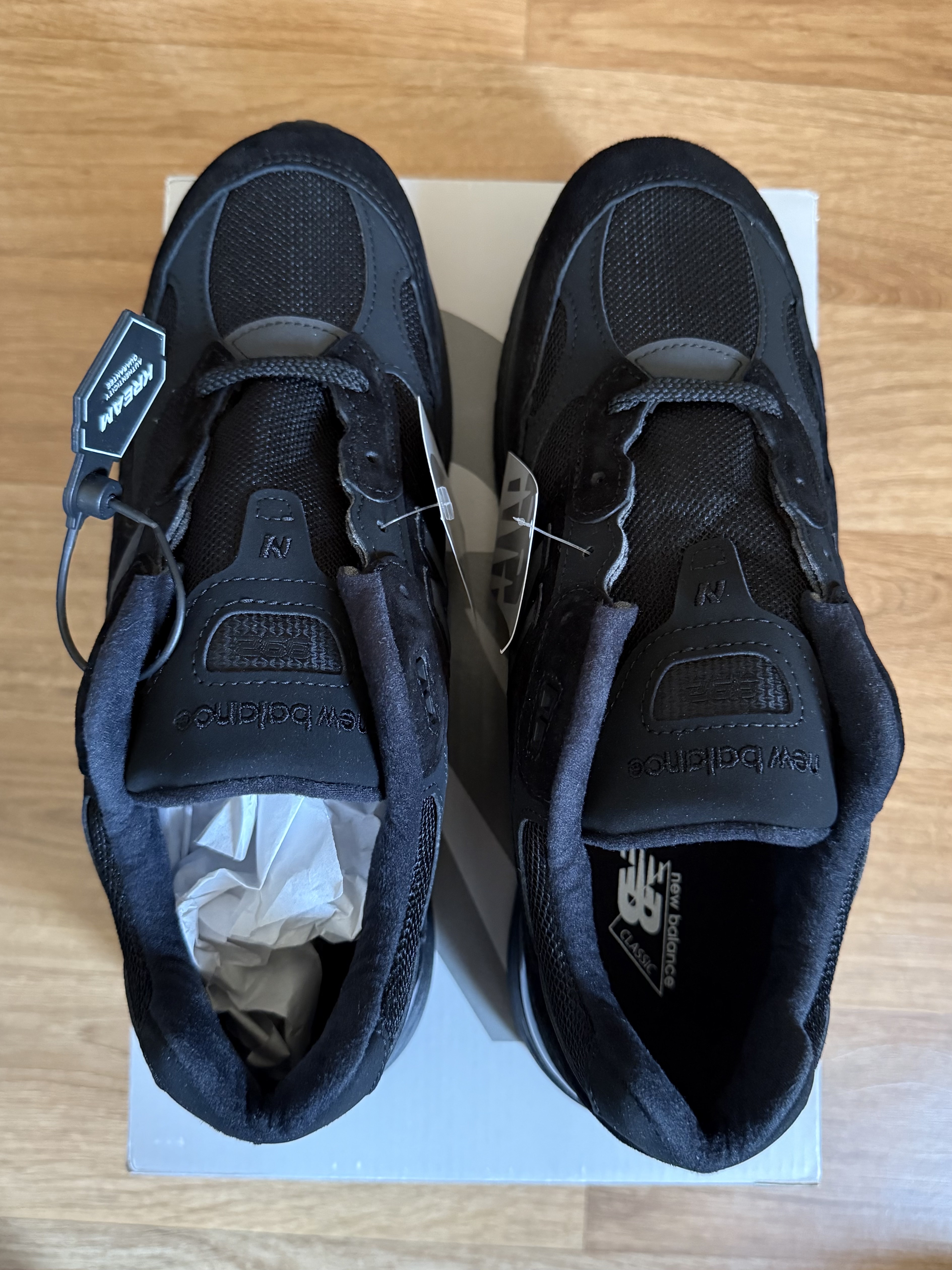 New Balance 992 Made in USA Core Black 착용 스타일 - 4