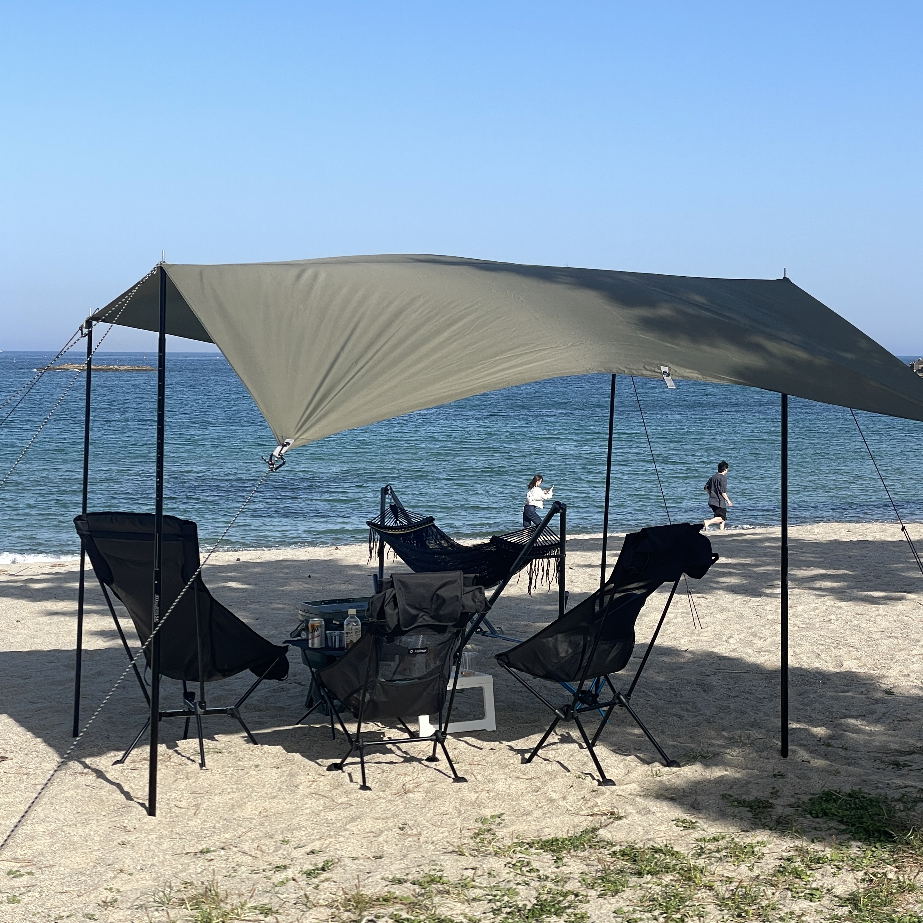 Helinox Chair One L Blackout Edition 착용 스타일