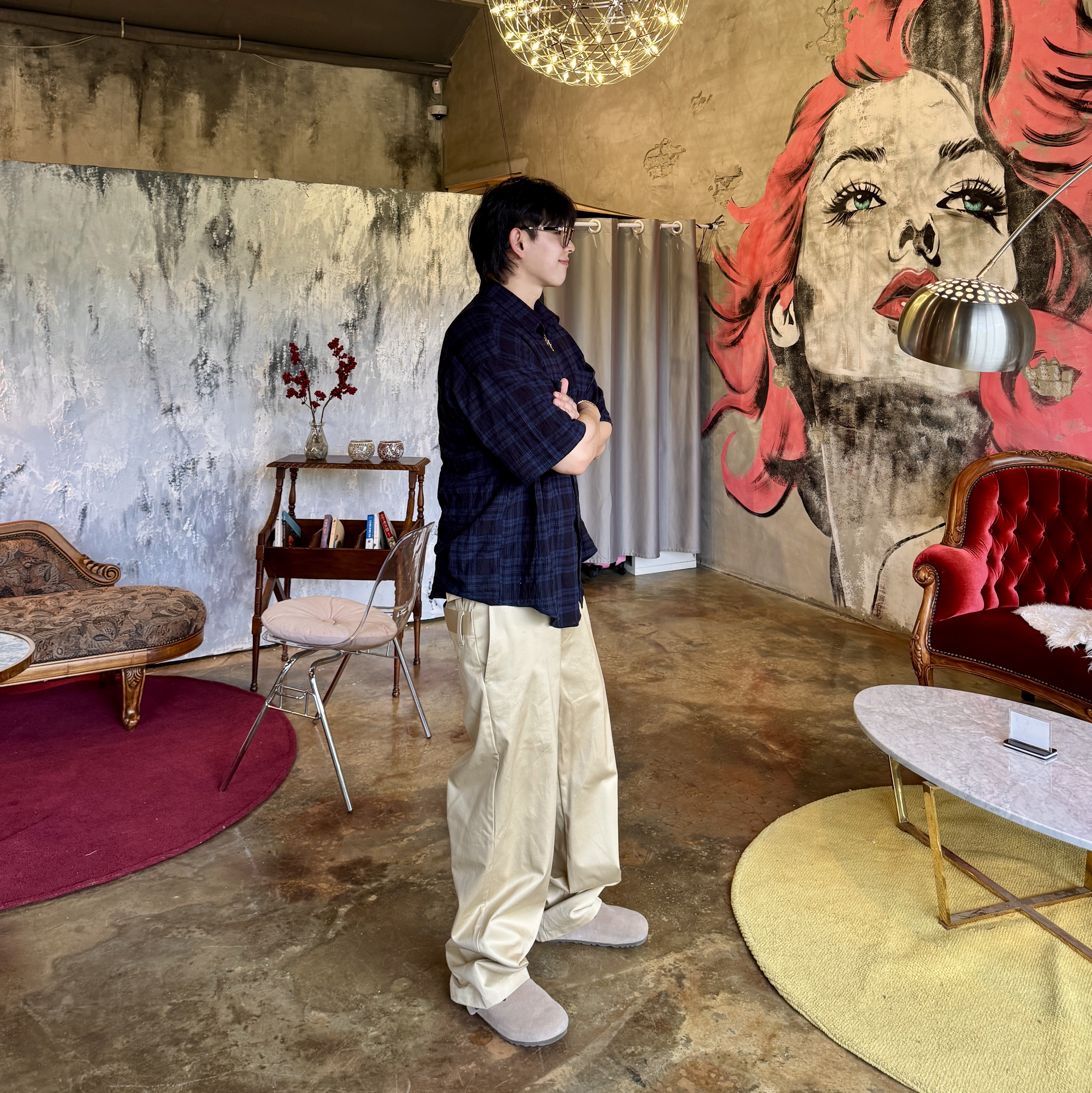 Nonnod Side cargo shorts Beige, Chrome Hearts Duck Butter Black Gold Plated 착용 스타일 - 3