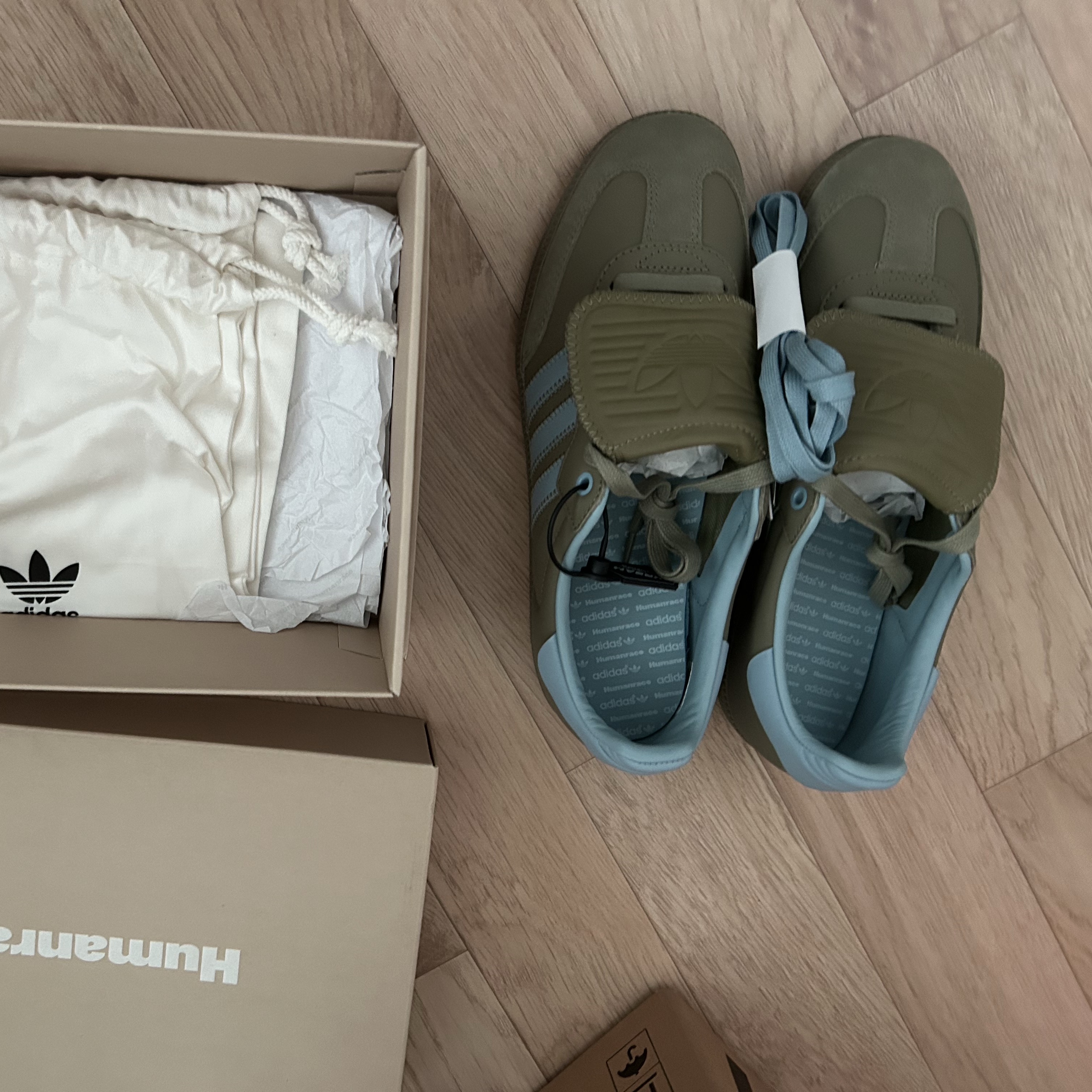 Adidas x Pharrell Williams Humanrace Samba Orbit Green Ash Grey 착용 스타일