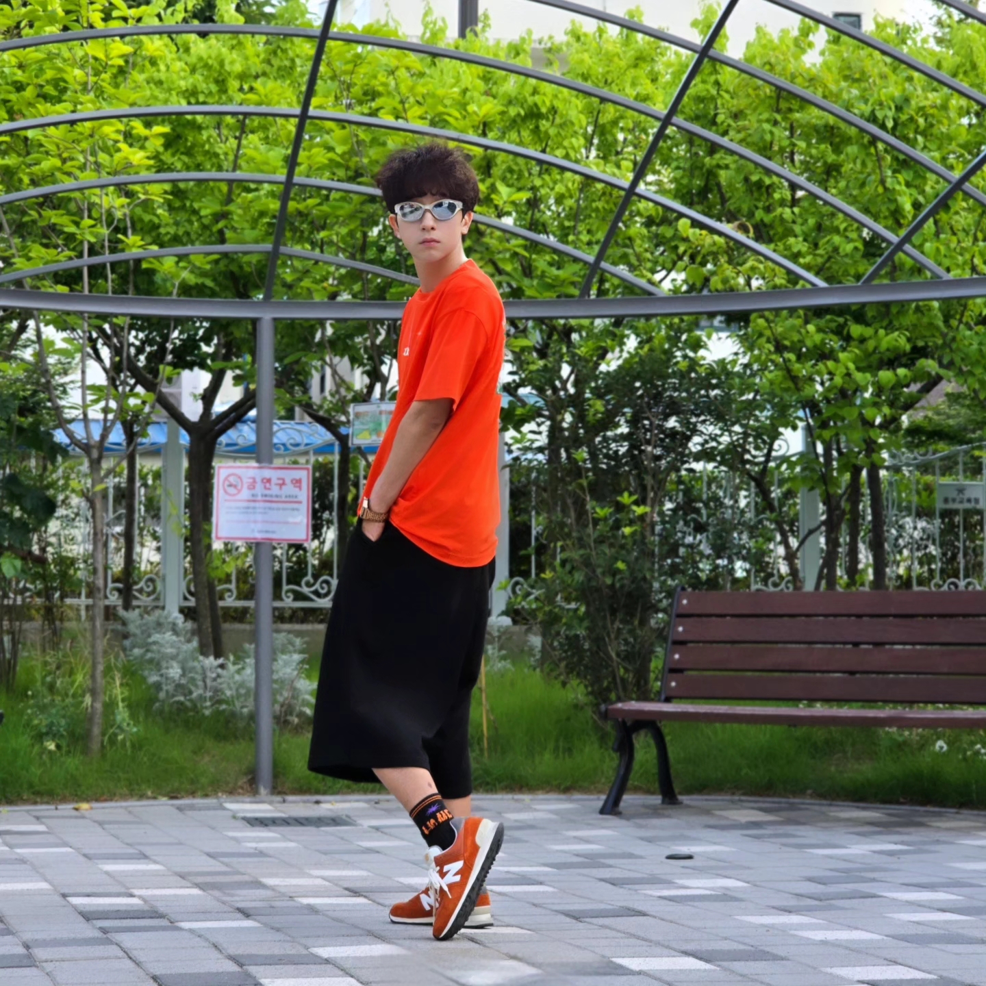 New Balance 574 Heritage Orange Burst White, Samsung Galaxy Watch6 44mm LTE Silver (Korean Ver.) 착용 스타일 - 6