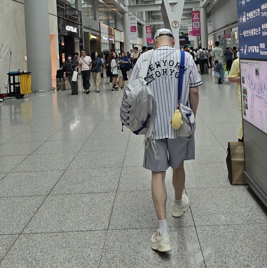 Supreme Washed Chino Twill Camp Cap Silver - 25SS, Supreme x Homerun Baseball Jersey Stripe - 25SS 착용 스타일