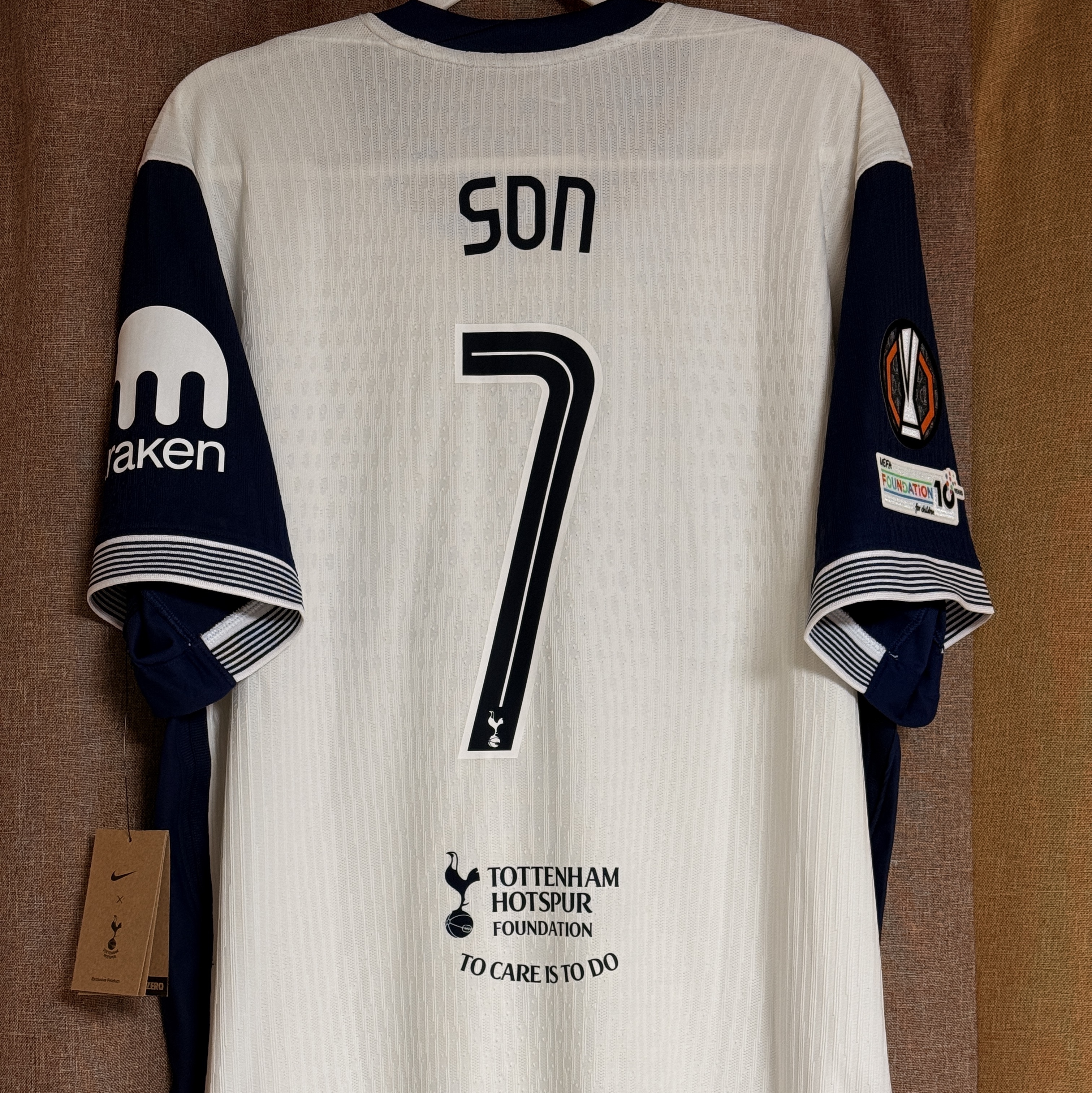 Nike Tottenham Hotspur 2024/25 Dri-Fit ADV Match Home Authentic Jersey White (Non Marking Ver.) 착용 스타일 - 1