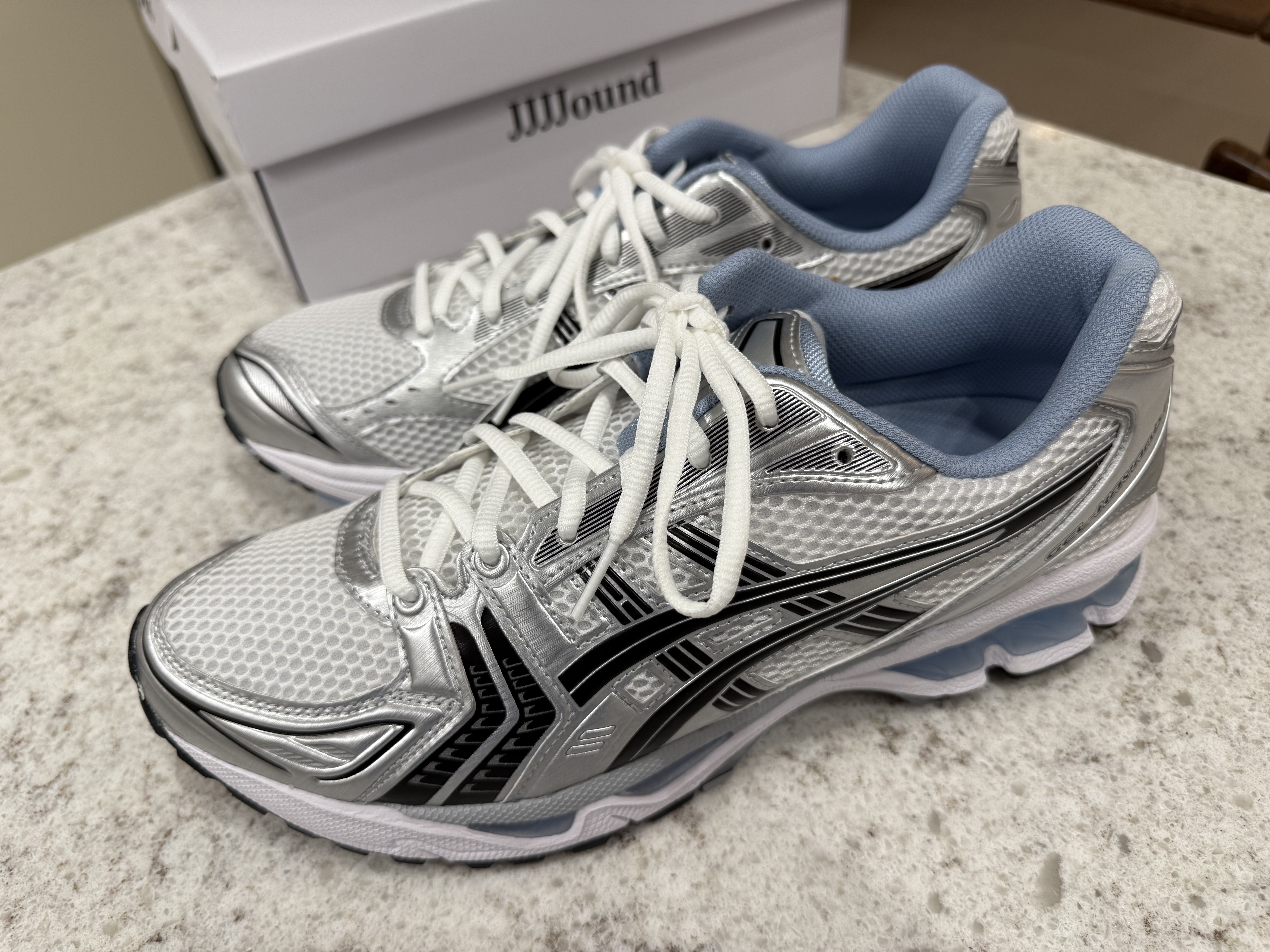 Asics x JJJJound Gel-Kayano 14 White Navy 착용 스타일 - 3