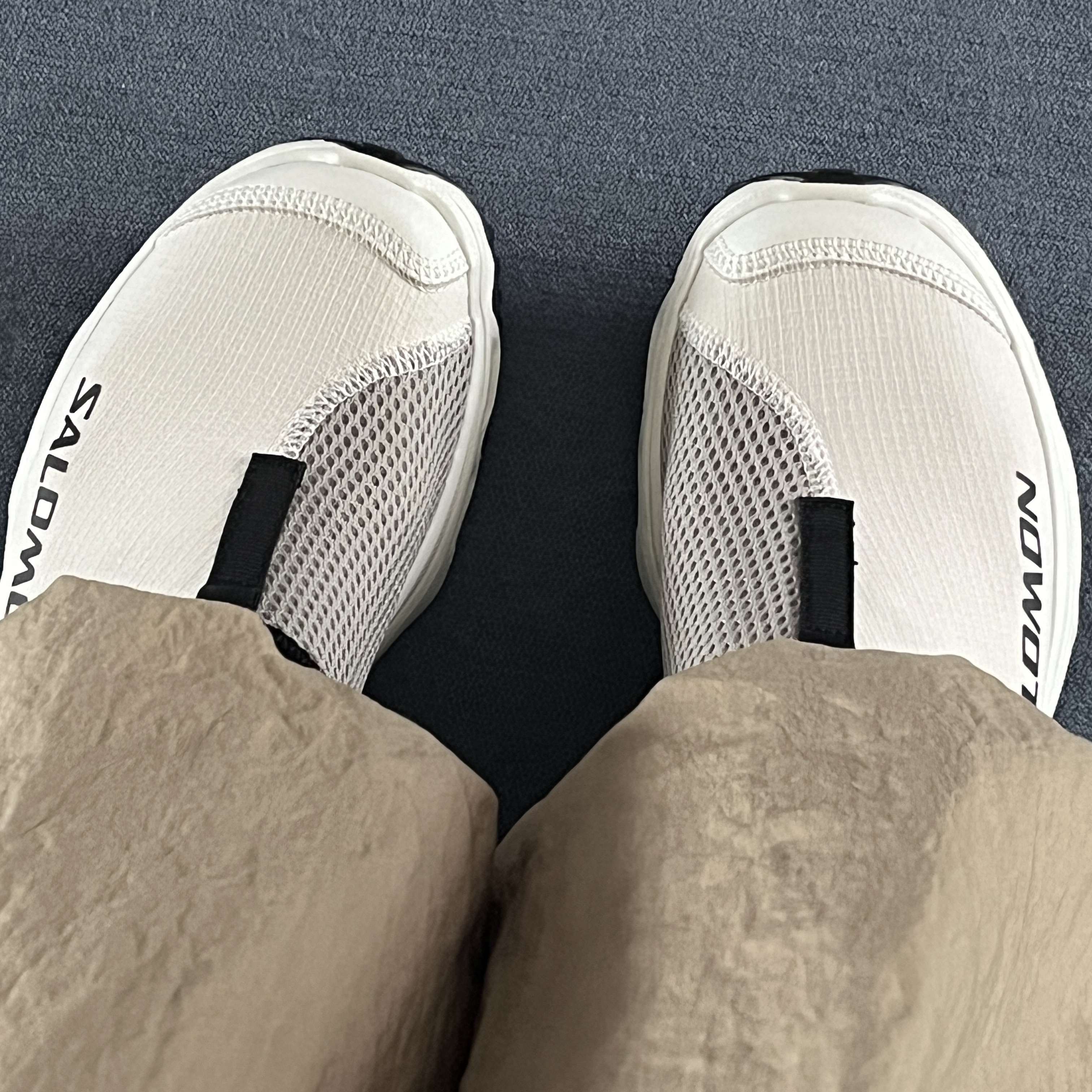 Salomon RX Slide 3.0 Icicle Tea 착용 스타일