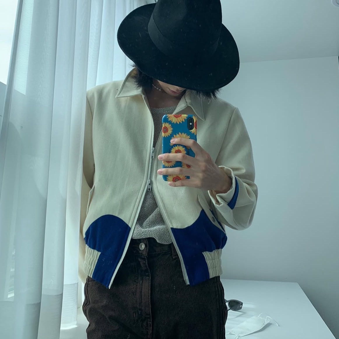 Blue Sunflower Blouson Jacket 착용 스타일