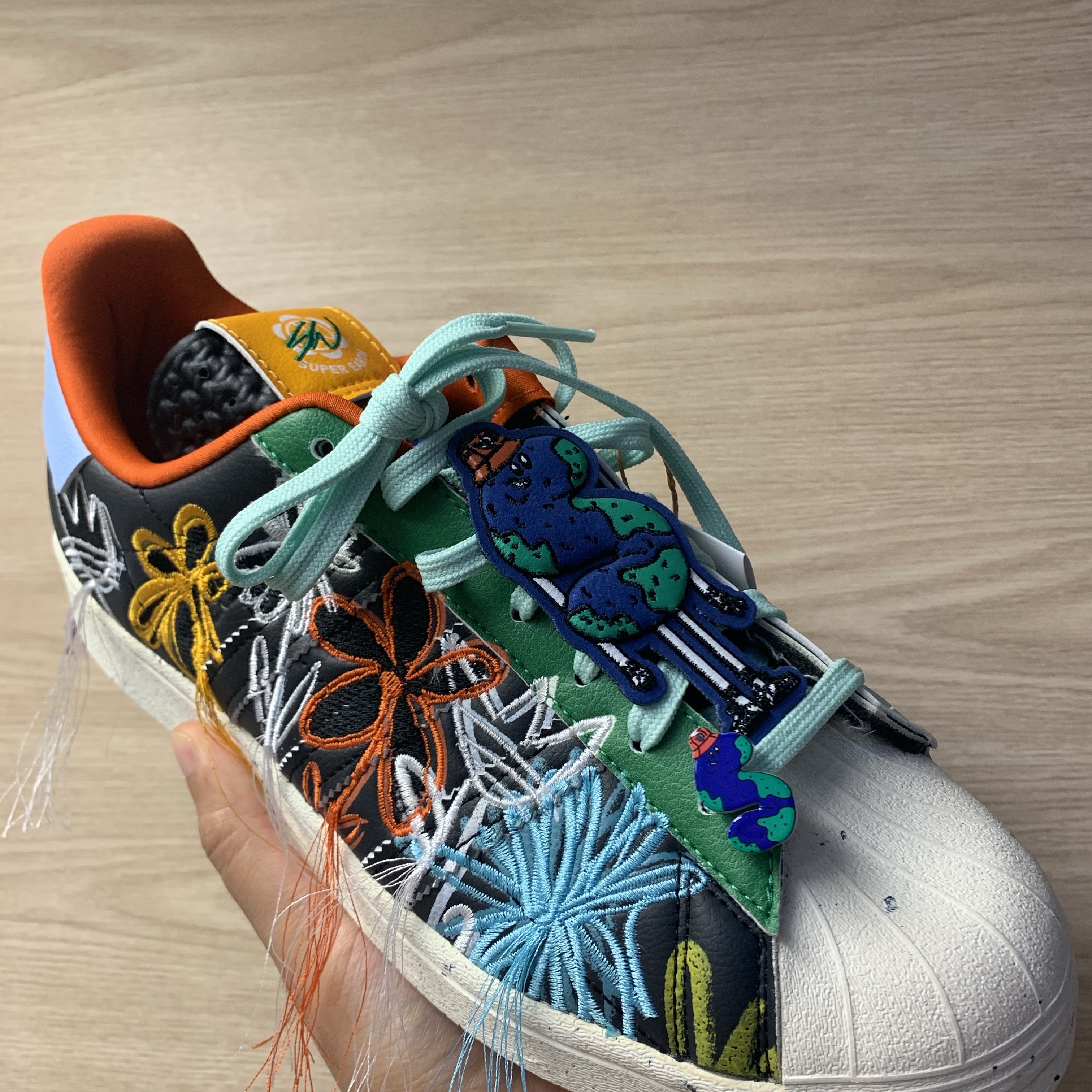 Adidas x Sean Wotherspoon Superstar Superearth Black 착용 스타일