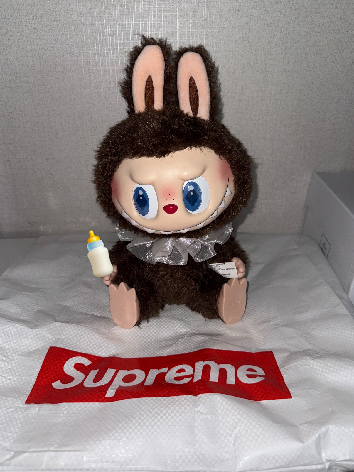 Pop Mart The Monsters Checkmate Series Doll, Pop Mart The Monsters I Found You Vinyl Face Doll 착용 스타일 - 1
