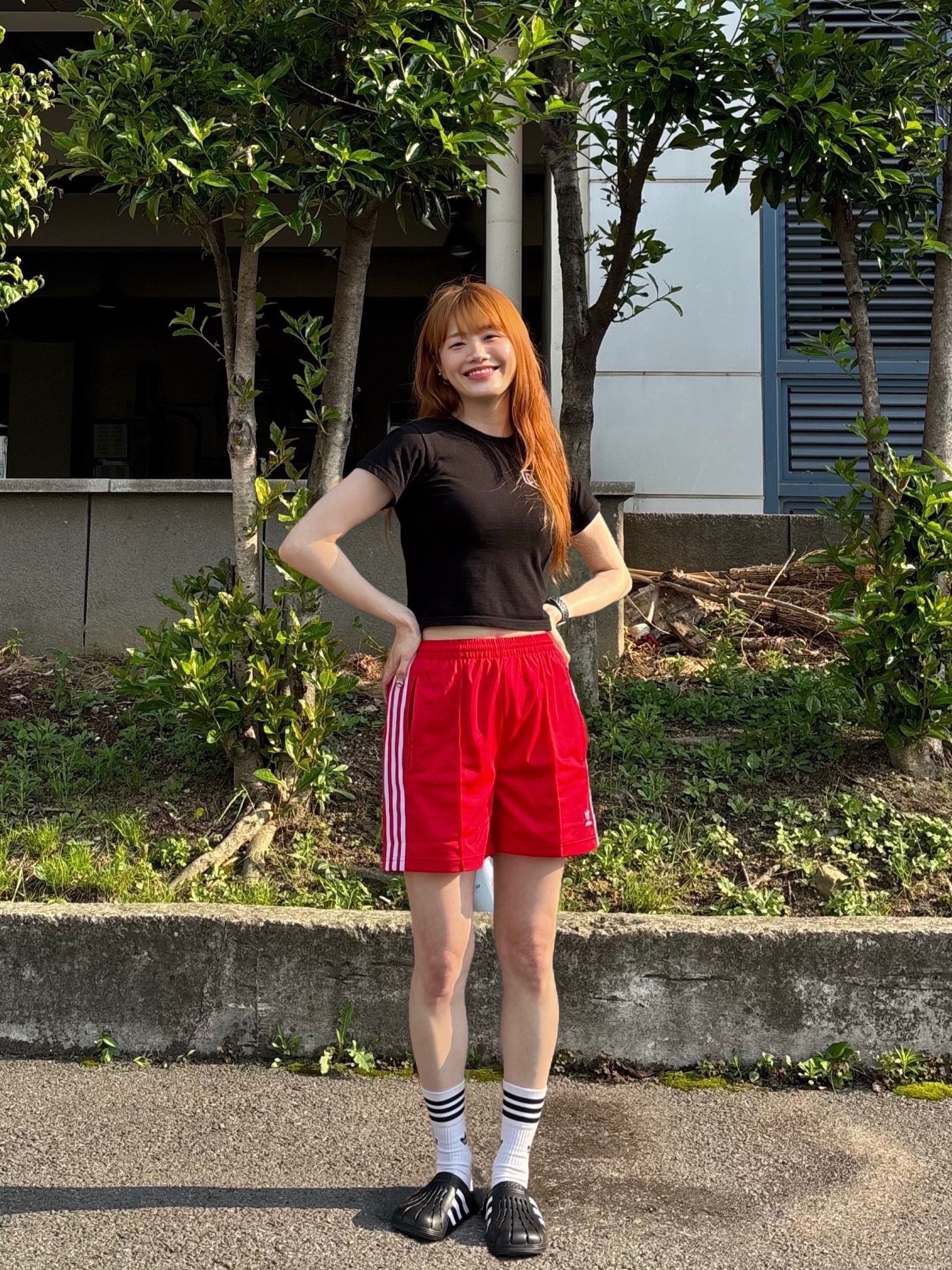 (W) Adidas Firebird Shorts Better Scarlet White - KR Sizing, Adidas Adilette Clog Black White 착용 스타일 - 1