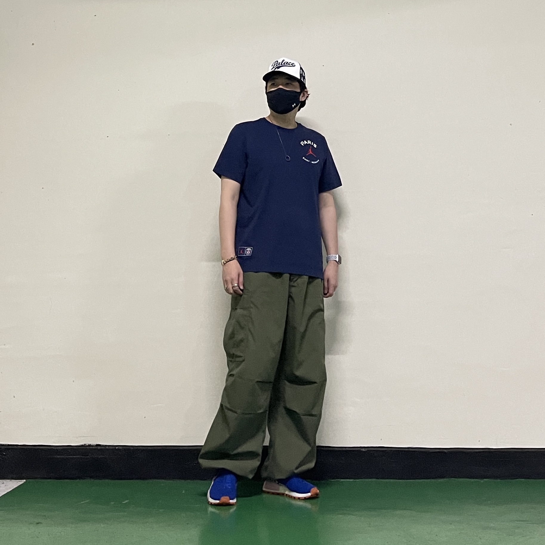 Jordan x Paris Saint-Germain Logo T-Shirt Black Noble Green - Asia, Adidas x Pharrell Williams Hu NMD Inspiration Pack Powder Blue 착용 스타일 - 3