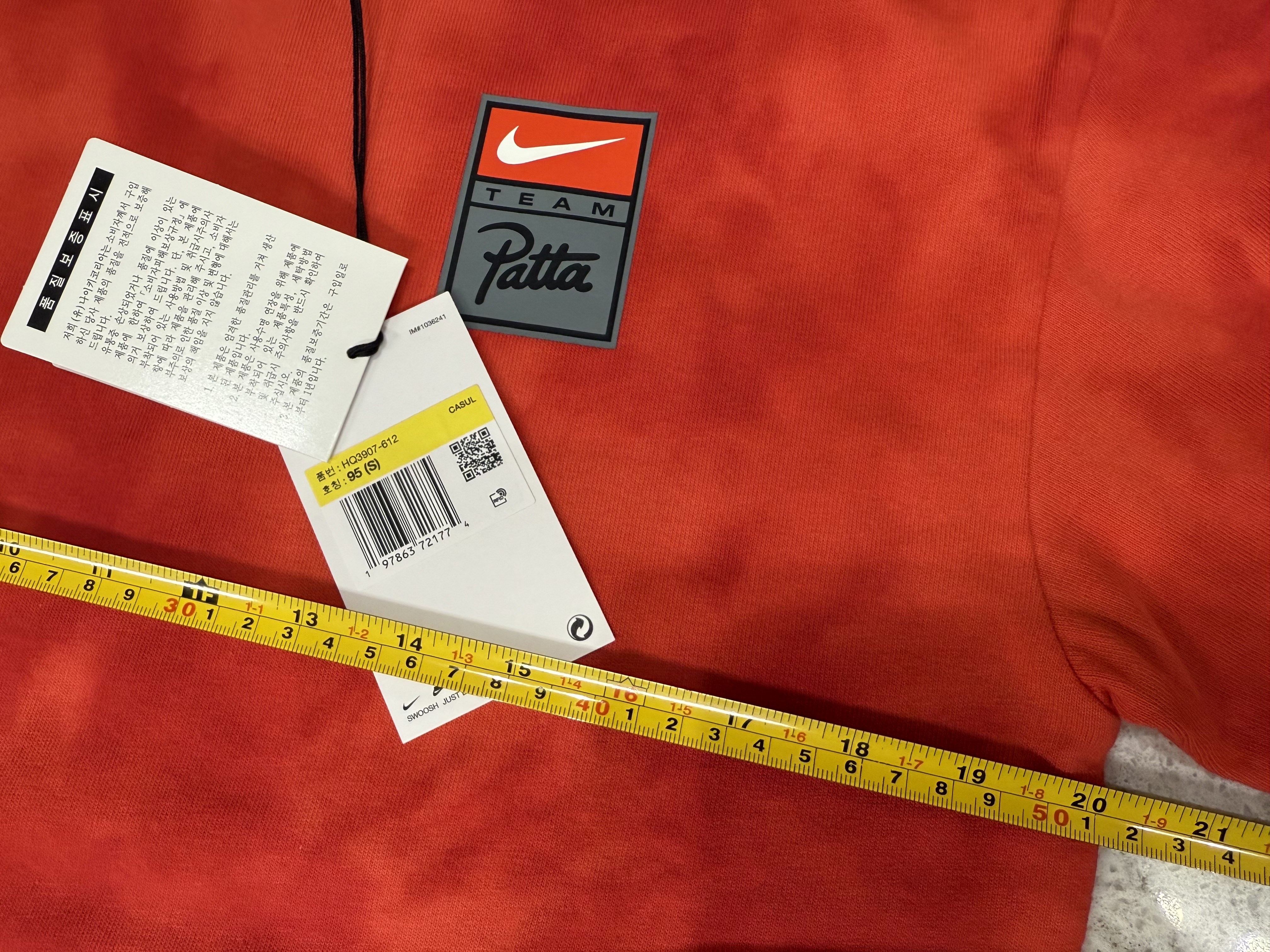 Nike x Patta T-Shirt Rush Red (HQ3907-612) 착용 스타일 - 4