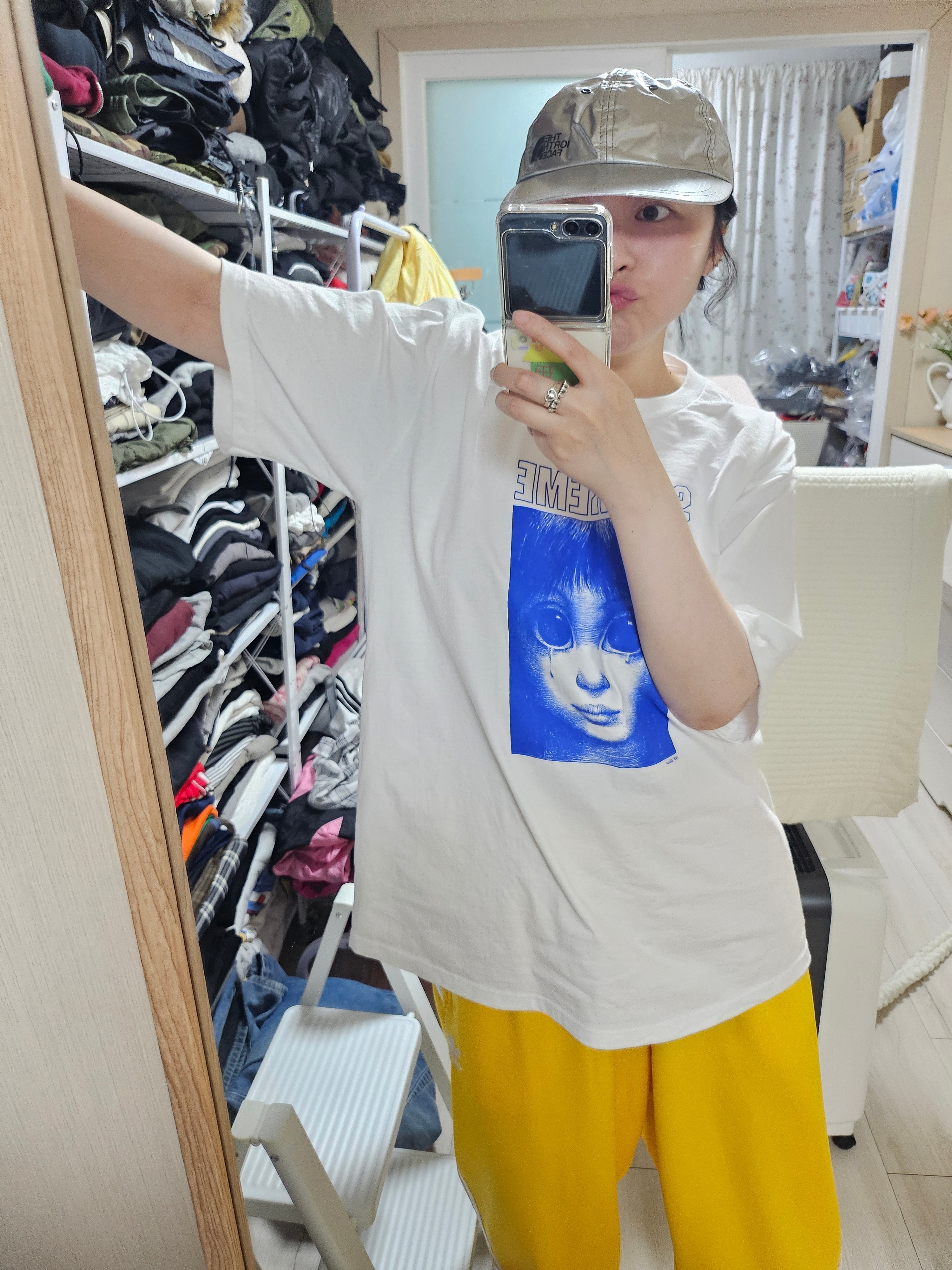 Supreme x Margaret Keane Teardrop T-Shirt White - 24SS 착용 스타일