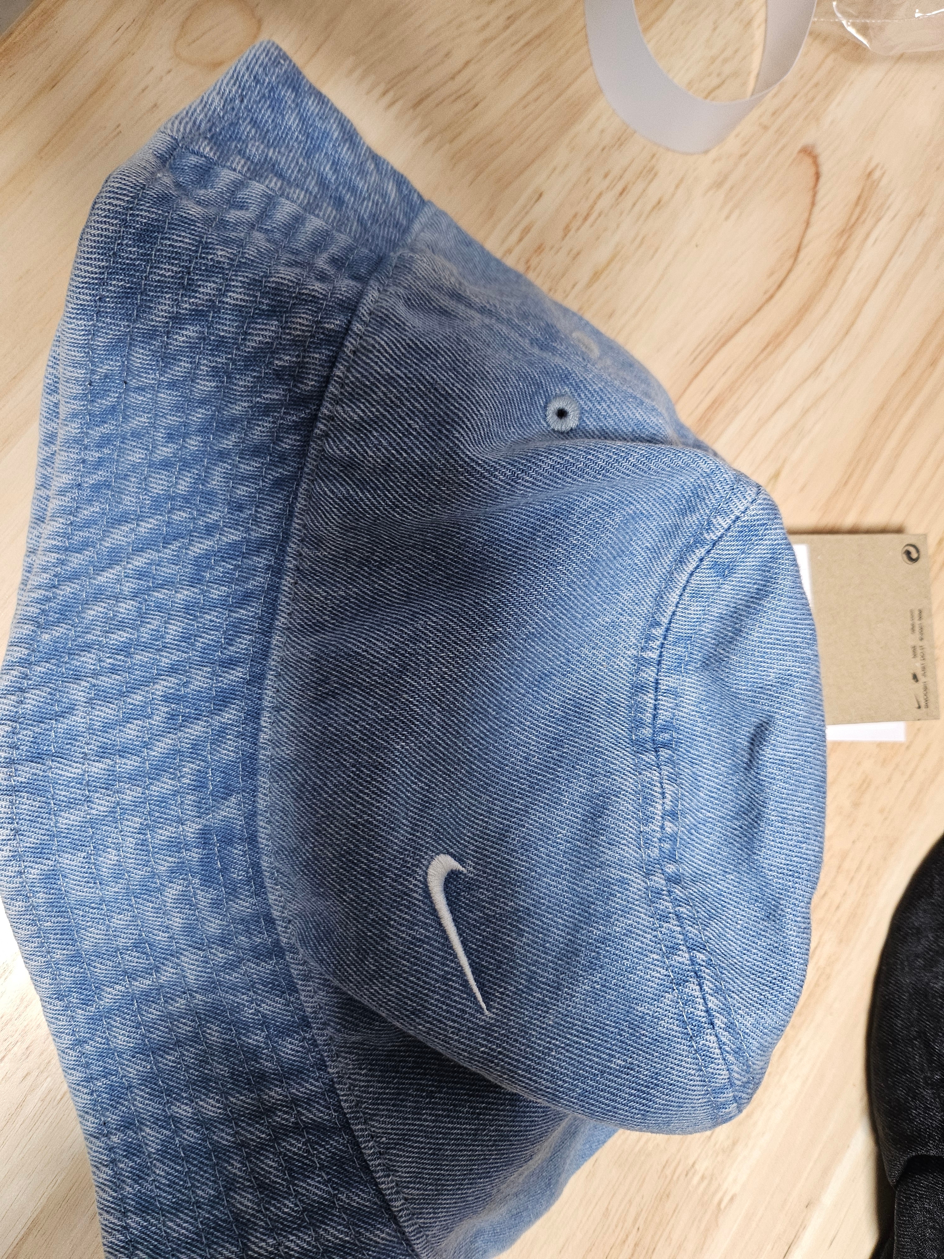 Nike Club Unstructured Denim Cap Aegean Storm Thunder Blue, Nike Apex Denim Bucket Hat Aegean Storm Thunder Blue 착용 스타일 - 1