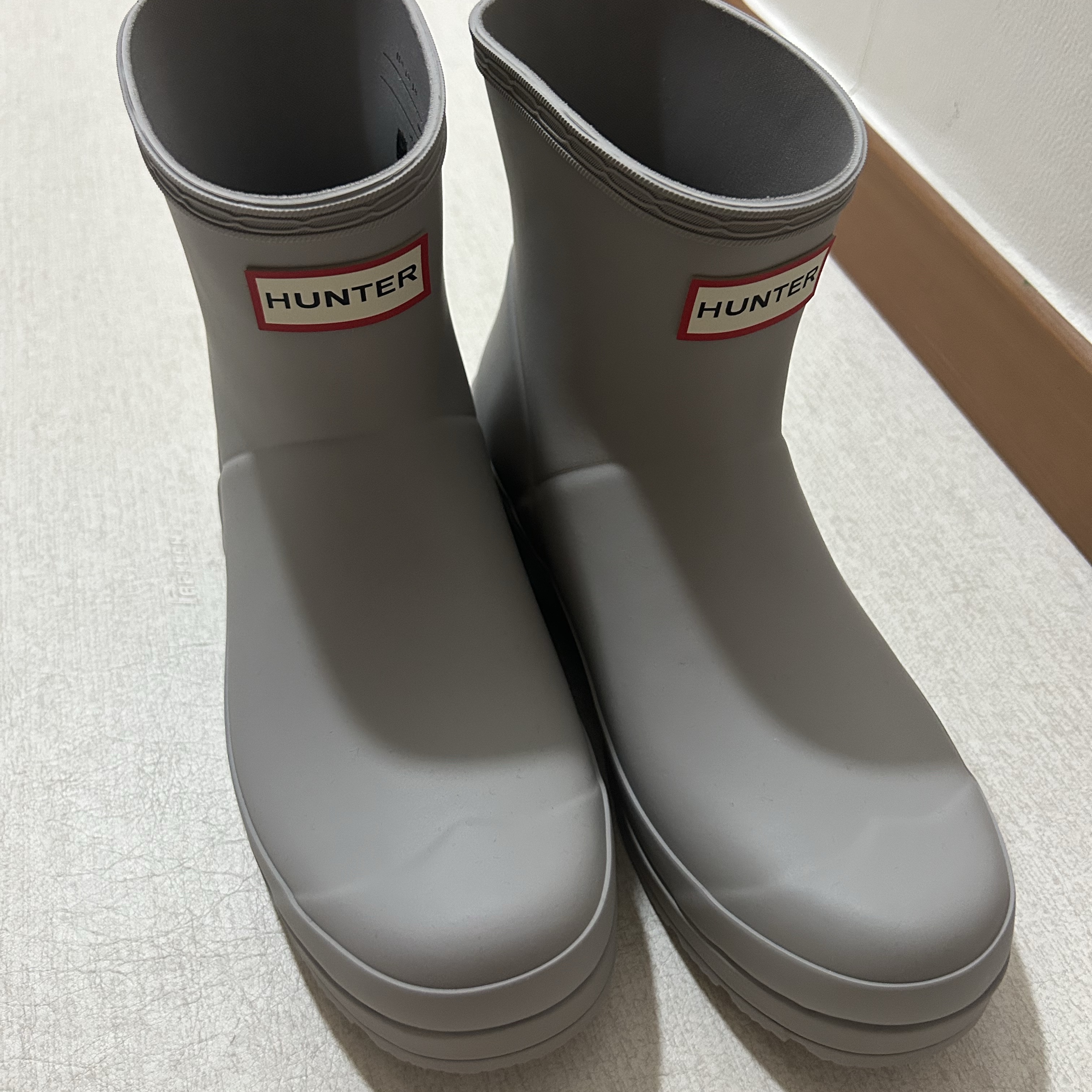 (W) Hunter Play Short Rain Boots Zinc Grey 착용 스타일