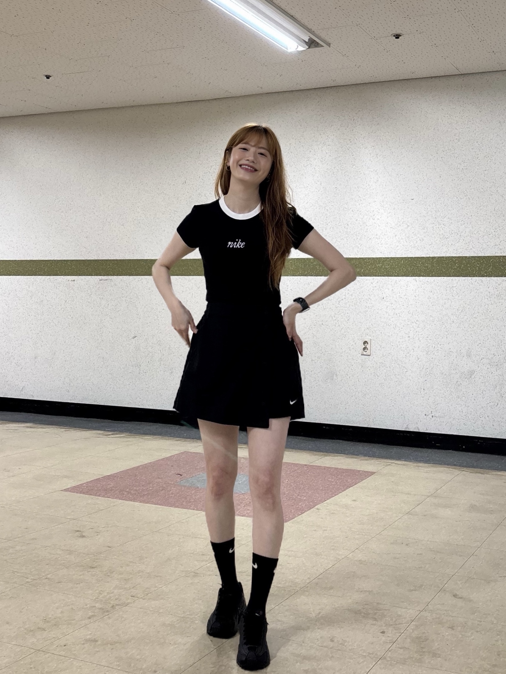 (W) Nike Shox R4 Black 착용 스타일 - 4