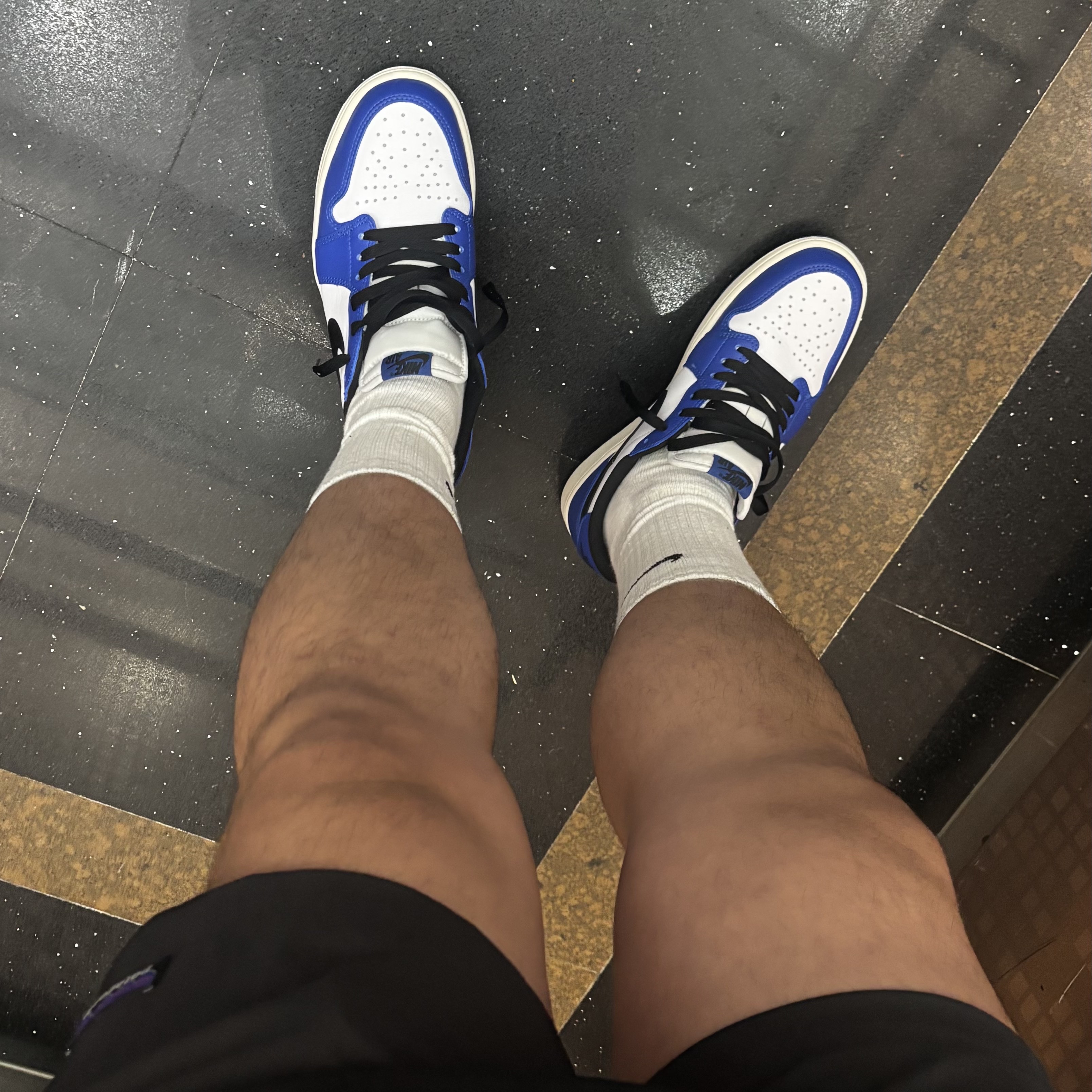 Jordan 1 Retro Low OG Game Royal 착용 스타일