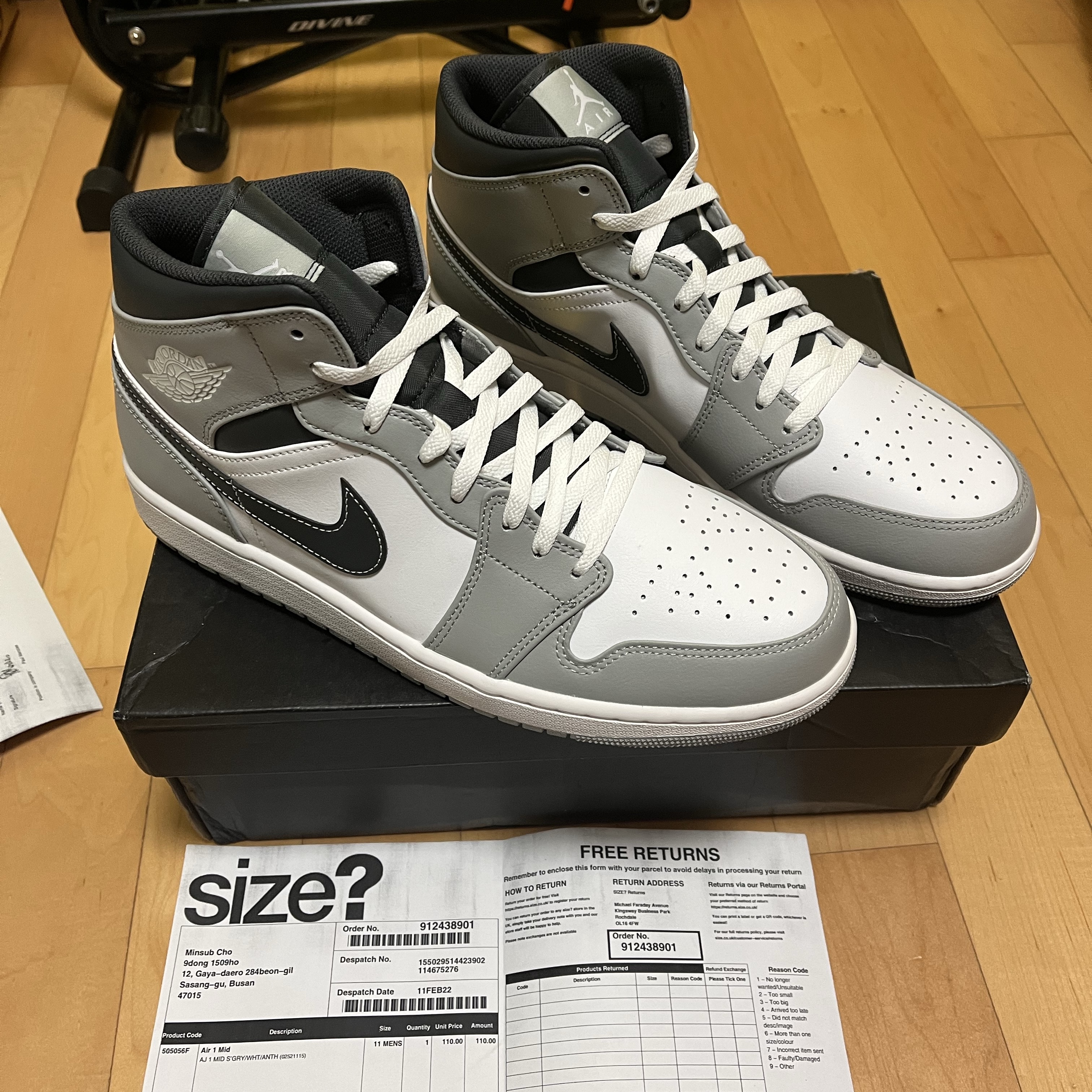 Jordan 1 Mid Light Smoke Grey Anthracite 착용 스타일